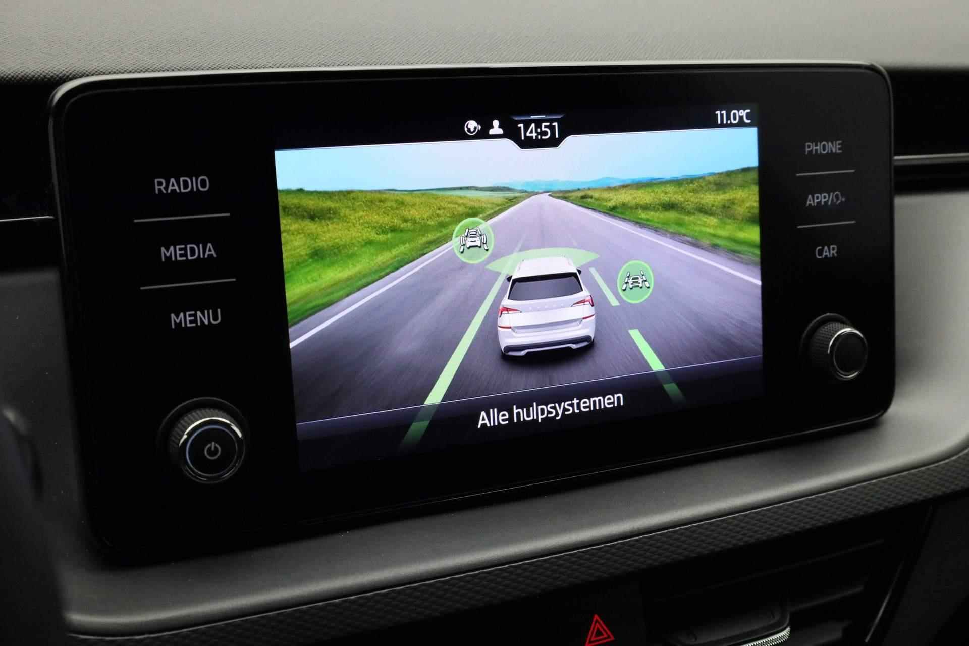 Skoda Kamiq 1.0 TSI 110PK DSG Ambition | Cruise | Airco | 16 inch | Parkeersensoren achter | Apple Carplay / Android Auto | DAB - 26/37