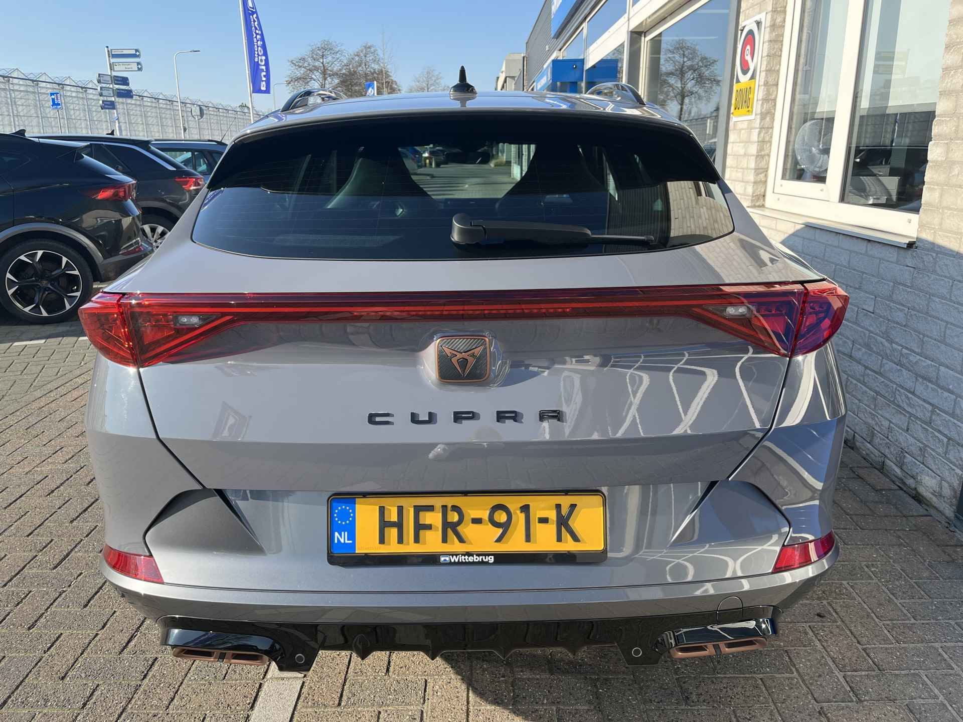 CUPRA Formentor 1.4 e-Hybrid VZ Performance / AUTOMAAT/ 245 PK/ CAMERA/ PARK. SENSOREN/ DODE HOEK/ MATRIX/ STOEL-STUURVERWARM./ KEYLESS/ BLUETOOTH/ ADAPT. CRUISE/ NAVI/ CLIMA/ DAB/ 19" LMV - 33/40