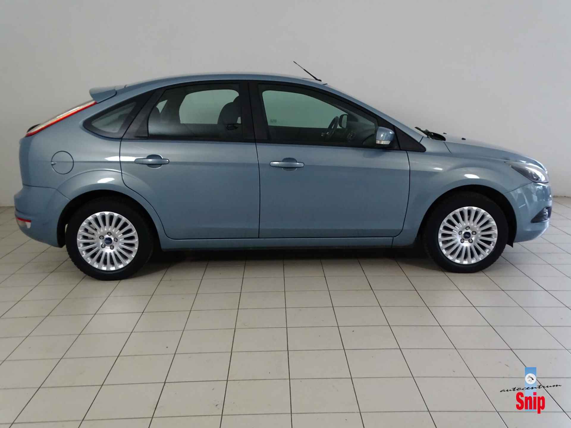 Ford Focus 1.6 Titanium - 5/24