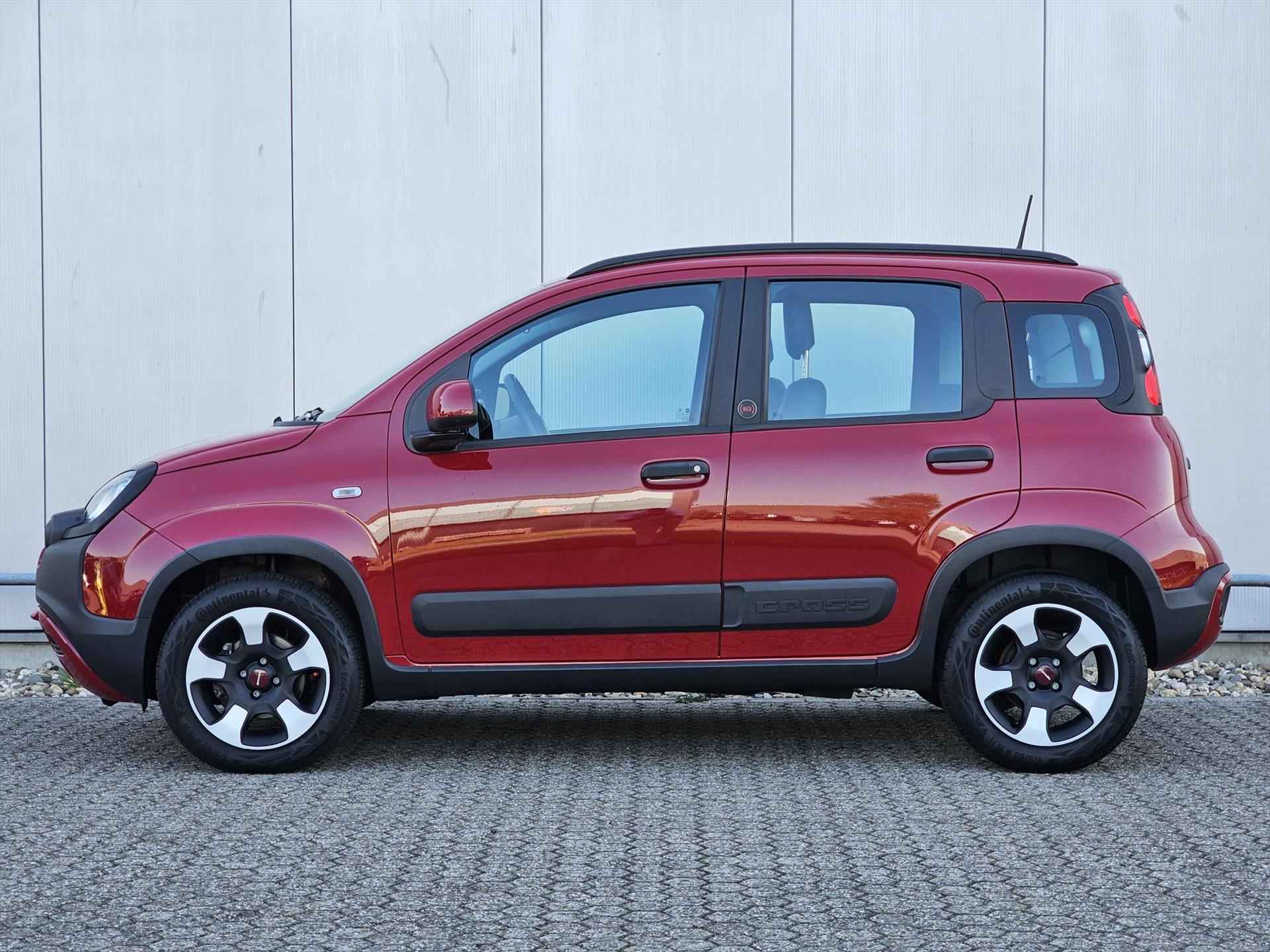 Fiat Panda 1.0 70pk Hybrid Cross RED | Climate Control | 5- zitter | Apple Carplay I Android Auto - 2/36