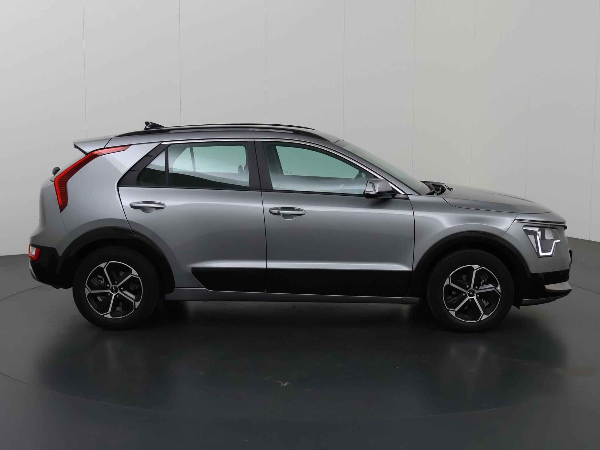 Kia Niro HEV 1.6 GDi Hybrid DynamicLine | Navigatie | Parkeercamera | Climate control | Keyless | Apple Carplay/Android Auto - 7/40