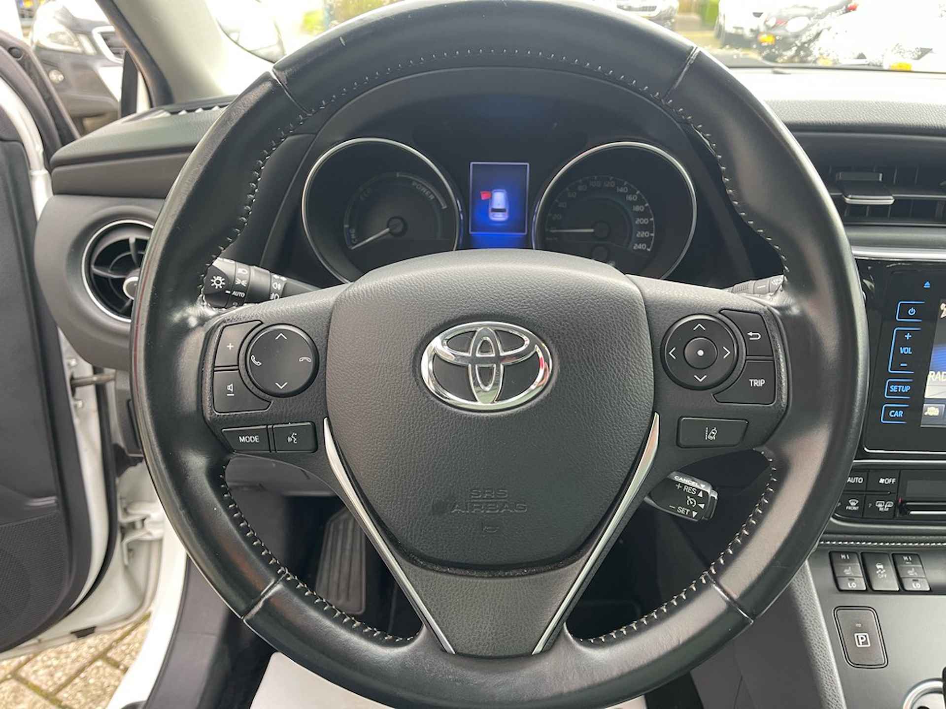 Toyota Auris Touring Sports 1.8 Hybr. Active, Trekhaak, Clima - 19/26