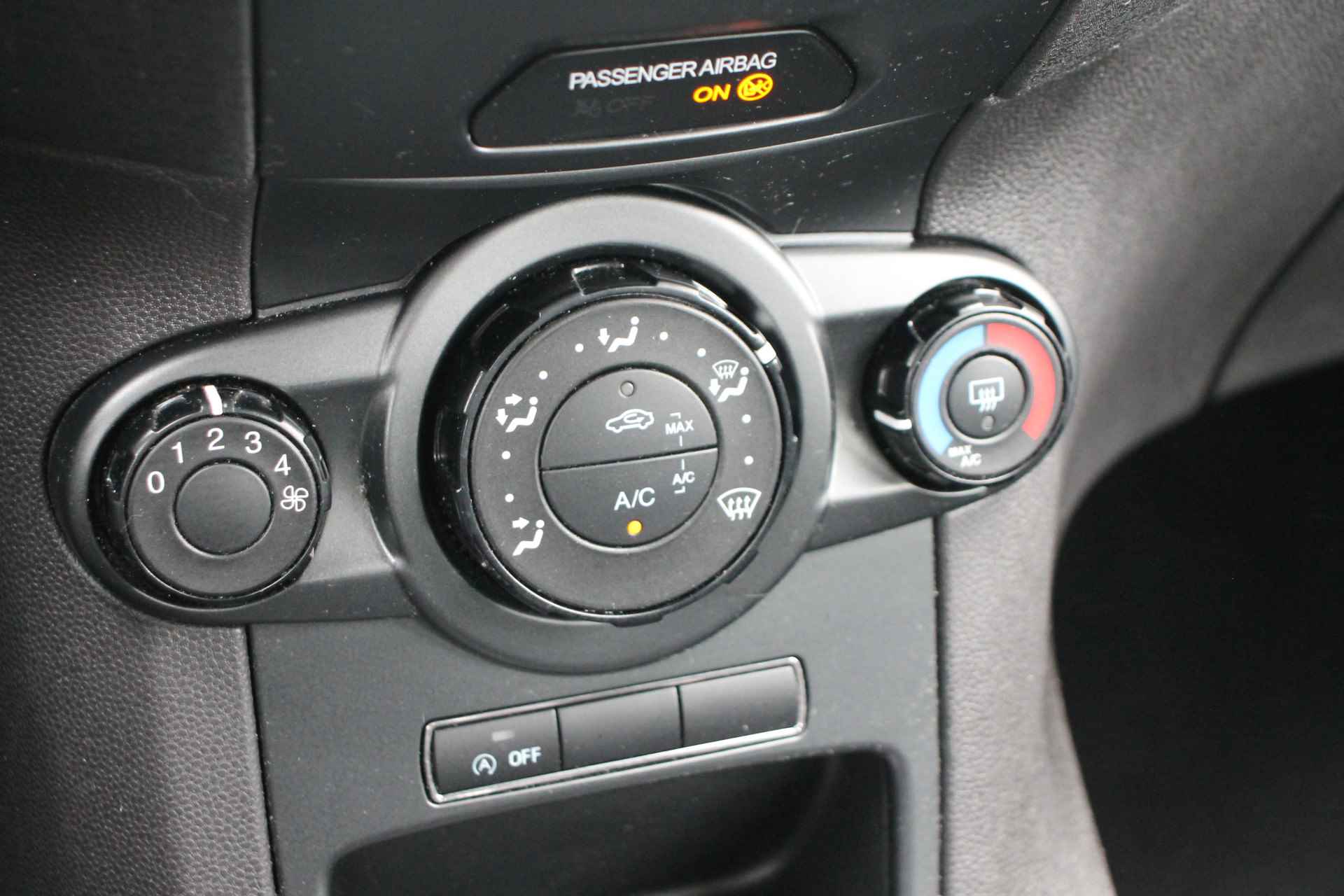 Ford Fiesta 1.6 TDCi Style | AC | BT | Rijklaar | - 13/17