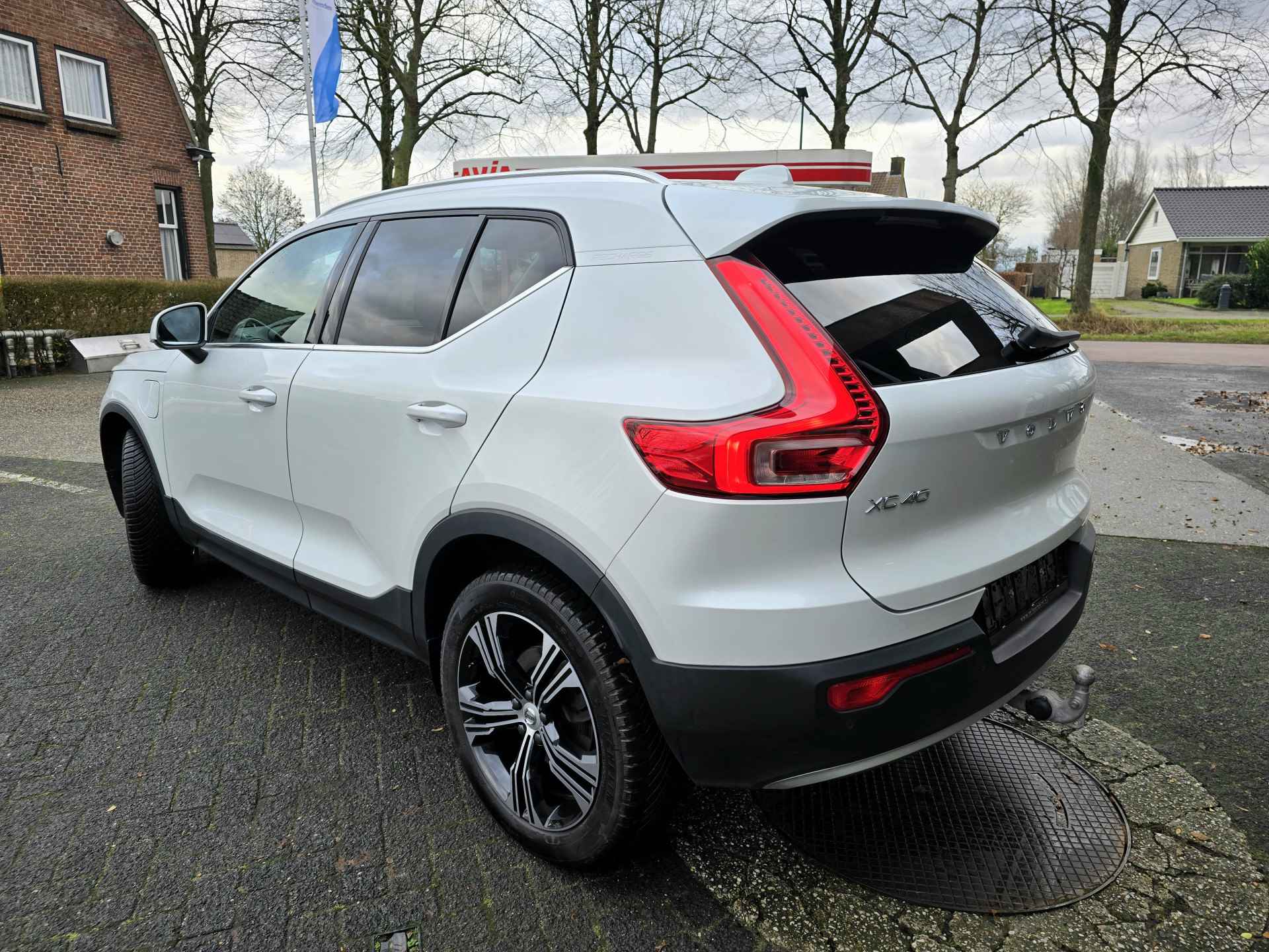 Volvo XC40 1.5 T5 Recharge Inscription,Pano,Leder,Blis.Trekhaak - 16/38