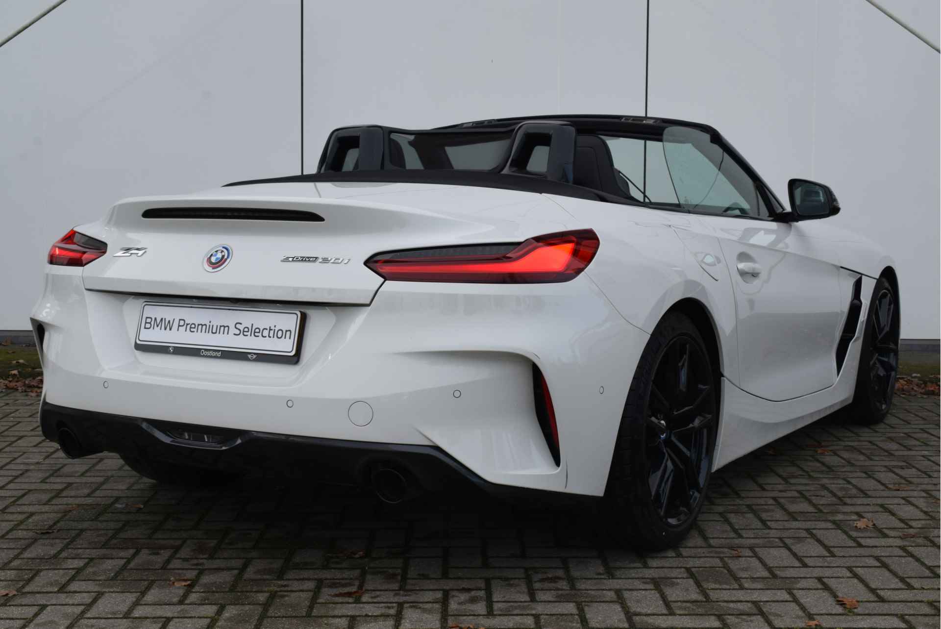 BMW Z4 Roadster sDrive20i High Executive M Sport Automaat / BMW M 50 Jahre uitvoering / Adaptieve LED / M sportstoelen / Comfort Access / Stoelverwarming - 7/29