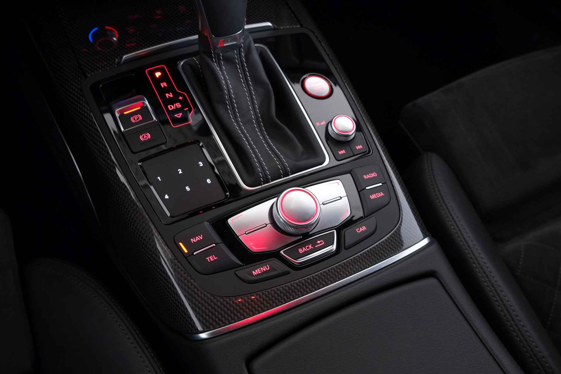 Audi A6 Avant 4.0 TFSI S6 Quattro 450 pK LED / Carbon / BOSE / ACC / Head-Up / Navigatie - 15/43