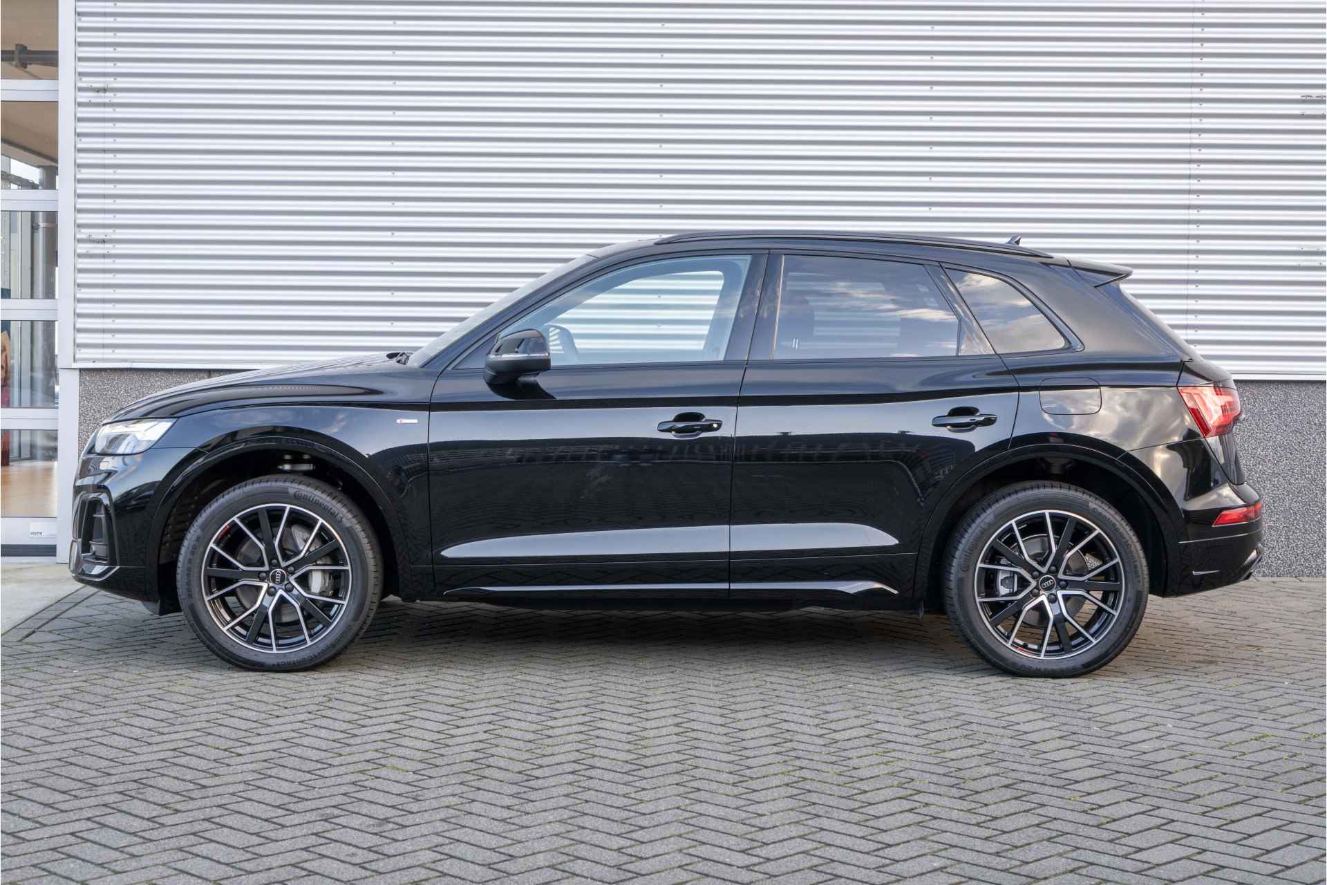 Audi Q5 55 TFSI e S edition Competition Pan-dak | Assistentie City+ Tour| Valcona Leder | - 9/46