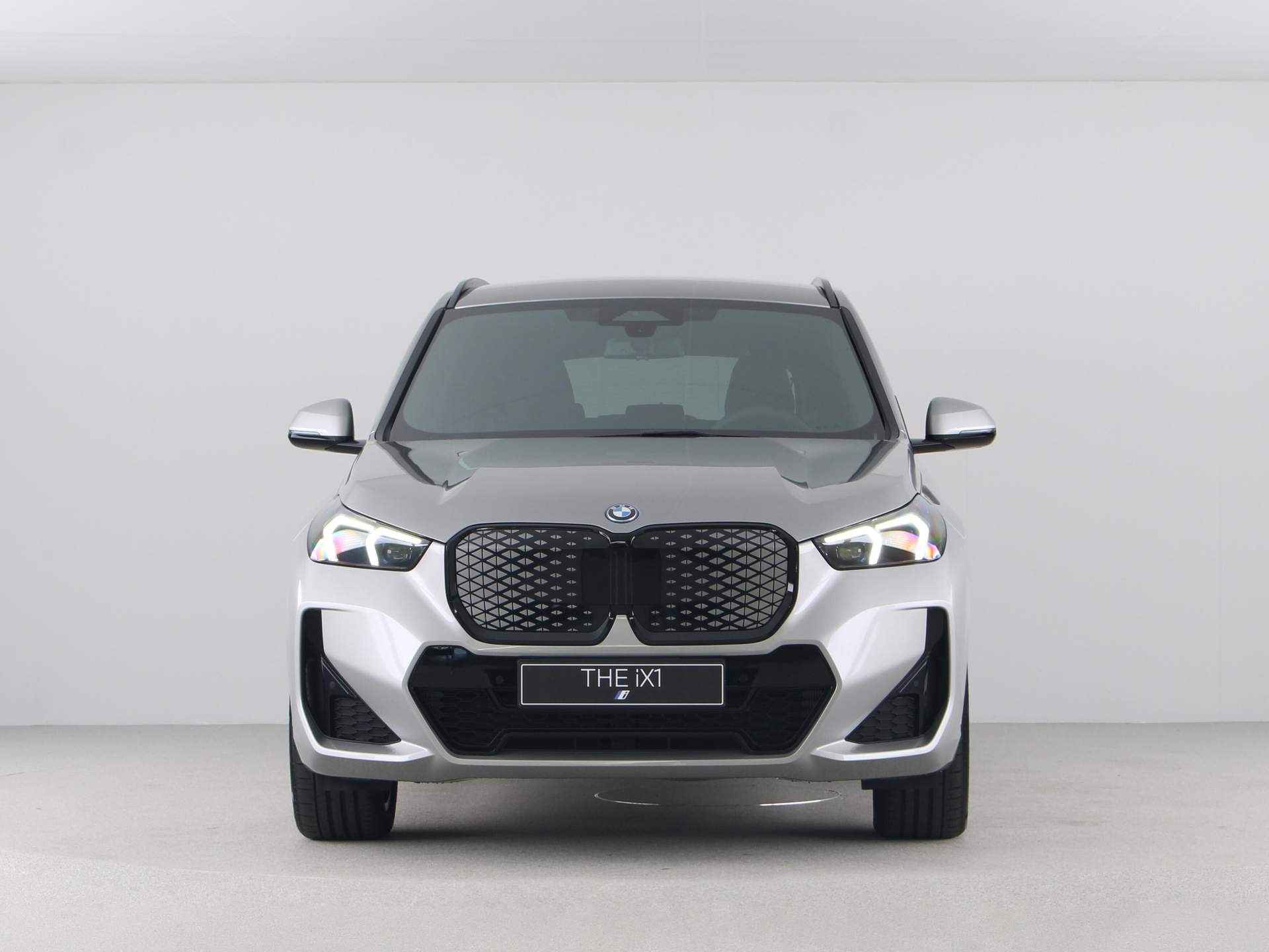 BMW iX1 eDrive20 67 kWh M-Sport Pro - 7/25