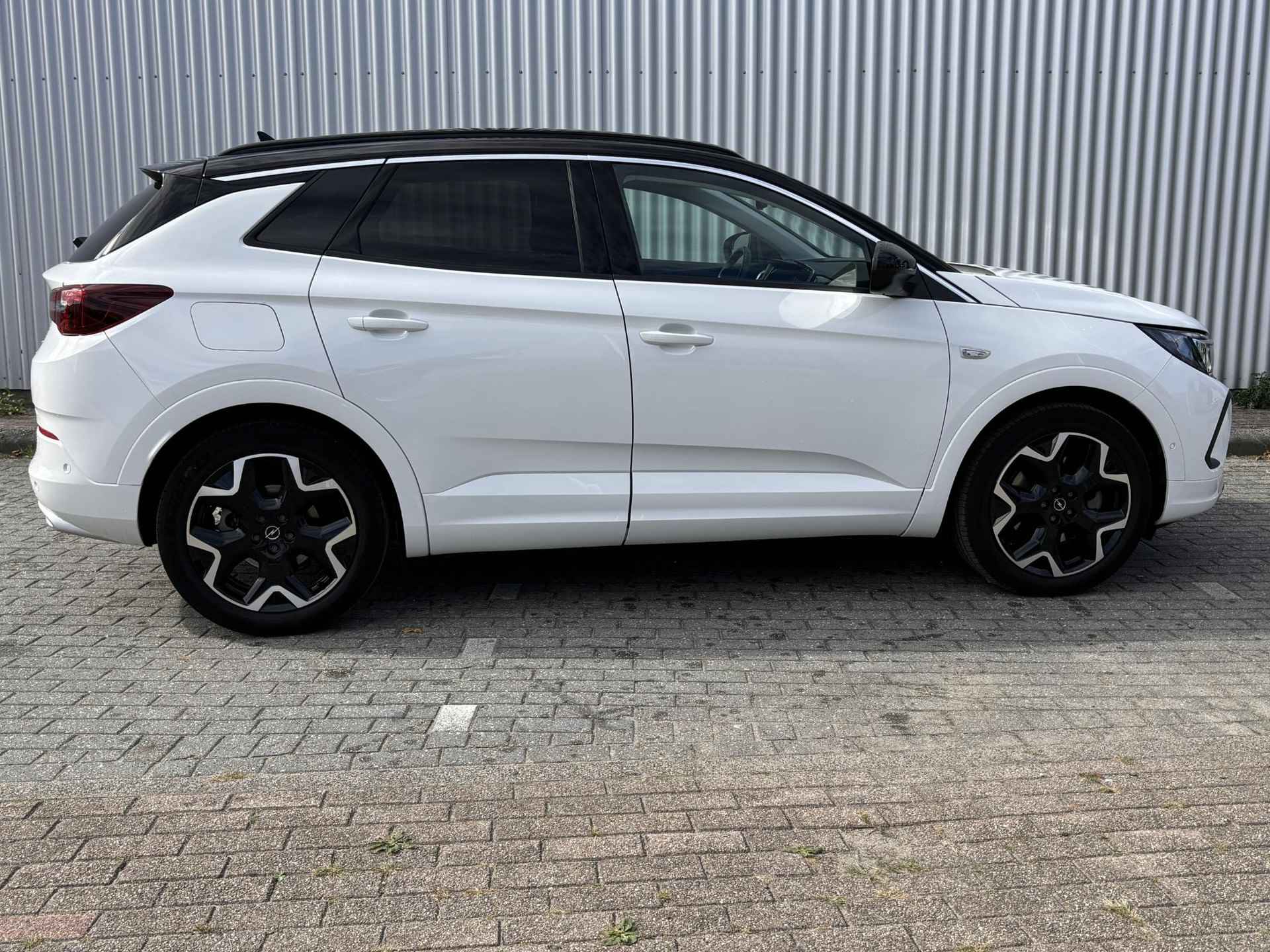 Opel Grandland 1.6 Turbo Hybrid Ultimate 225pk | Trekhaak | AGR-Stoelen | Adaptive Cruise Control | 360 Camera | 18" LMV | Alcantara/leer bekleding | - 6/32