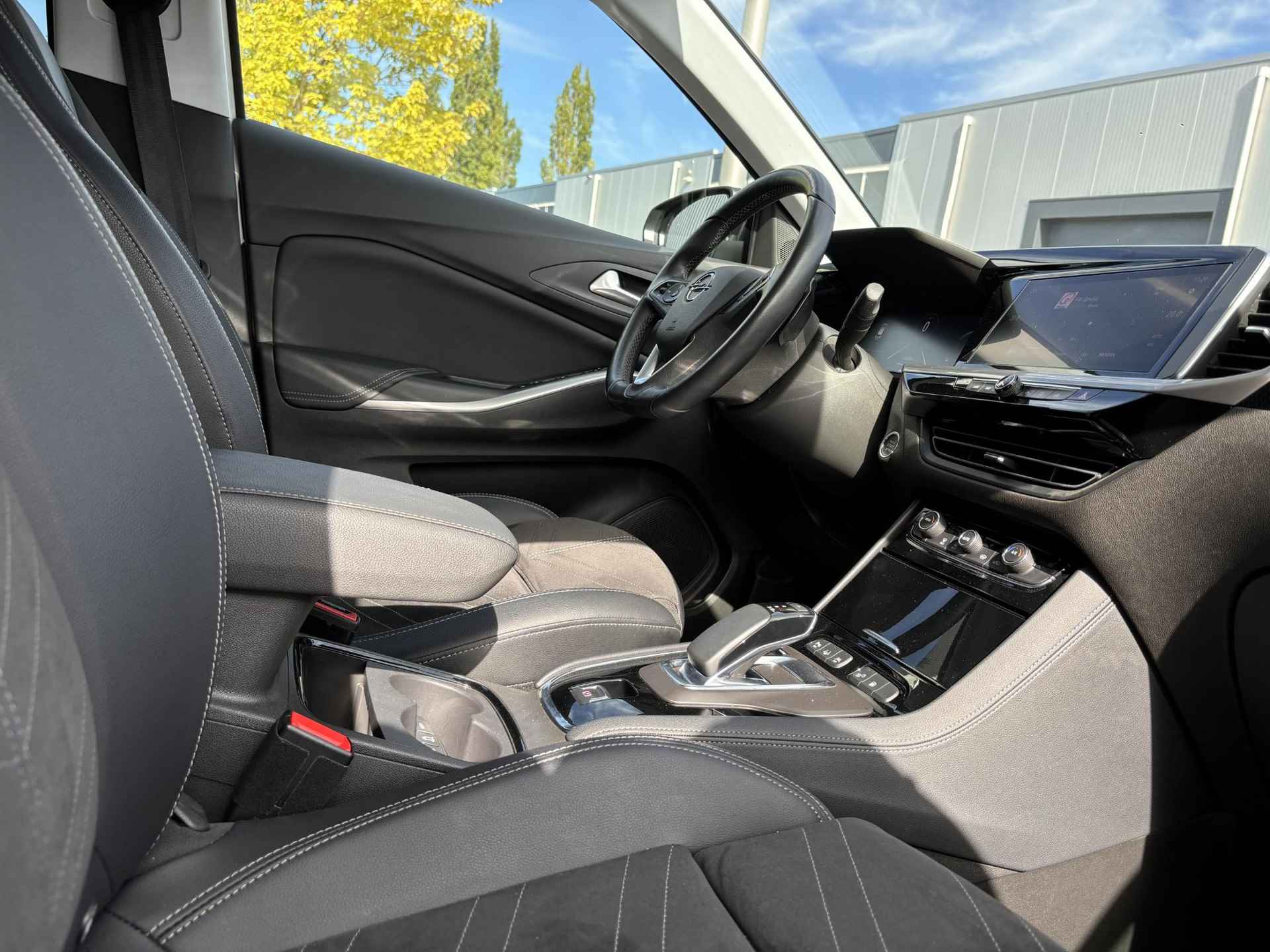 Opel Grandland 1.6 Turbo Hybrid Ultimate 225pk | Trekhaak | AGR-Stoelen | Adaptive Cruise Control | 360 Camera | 18" LMV | Alcantara/leer bekleding | - 14/32