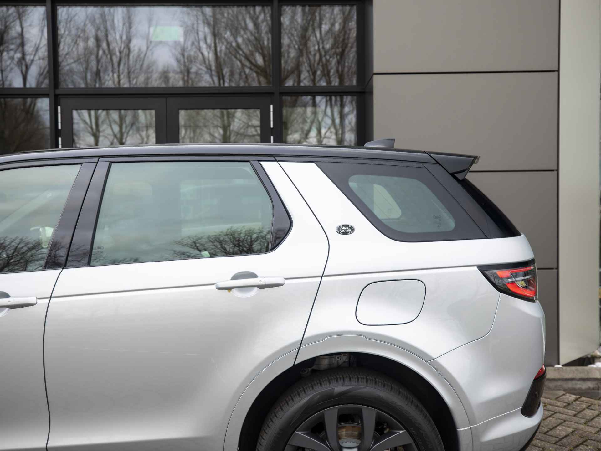 Land Rover Discovery Sport P300e R-Dynamic SE | Interactive Driver Display | Panoramadak | - 32/61