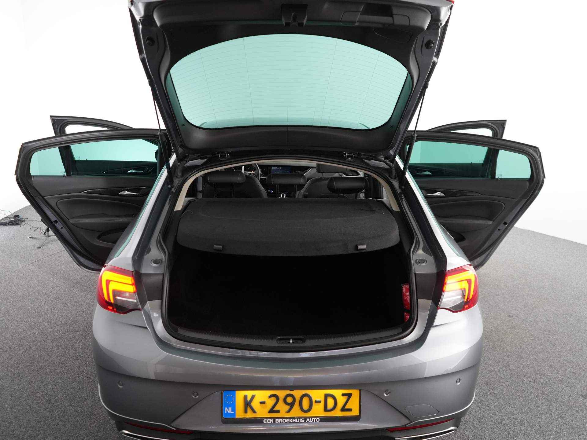 Opel Insignia Grand Sport 1.5 Turbo Business Executive Automaat | Camera-pakket | OPC-line pack | LED-licht pakket - 11/26