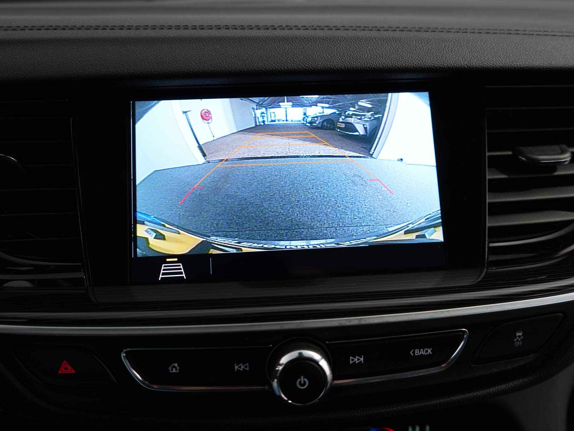 Opel Insignia Grand Sport 1.5 Turbo Business Executive Automaat | Camera-pakket | OPC-line pack | LED-licht pakket - 17/26