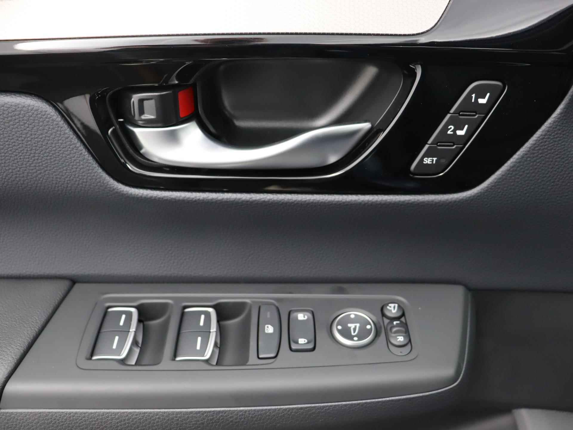 Honda CR-V 2.0 e:PHEV Advance Tech | Nu tijdelijk € 1000,- voordeel! | Tot 80km elektrisch! | Op bestelling | Leder | Auto parking pilot | Panoramisch dak | - 18/33