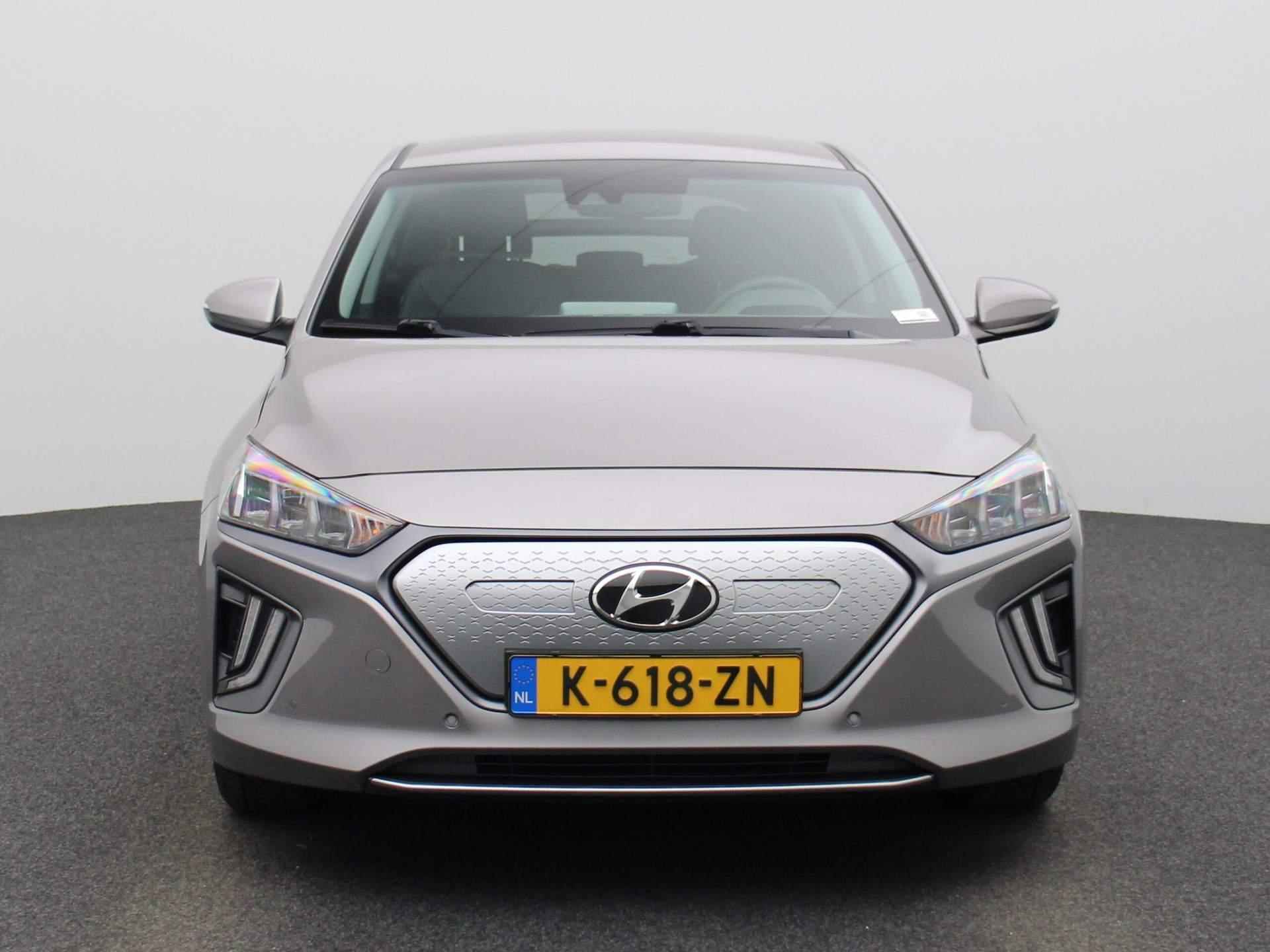 Hyundai IONIQ Premium EV 38 kWh | Navigatie | Climate Control | LED Verlichting | Camera | Infinity Audio | - 3/40