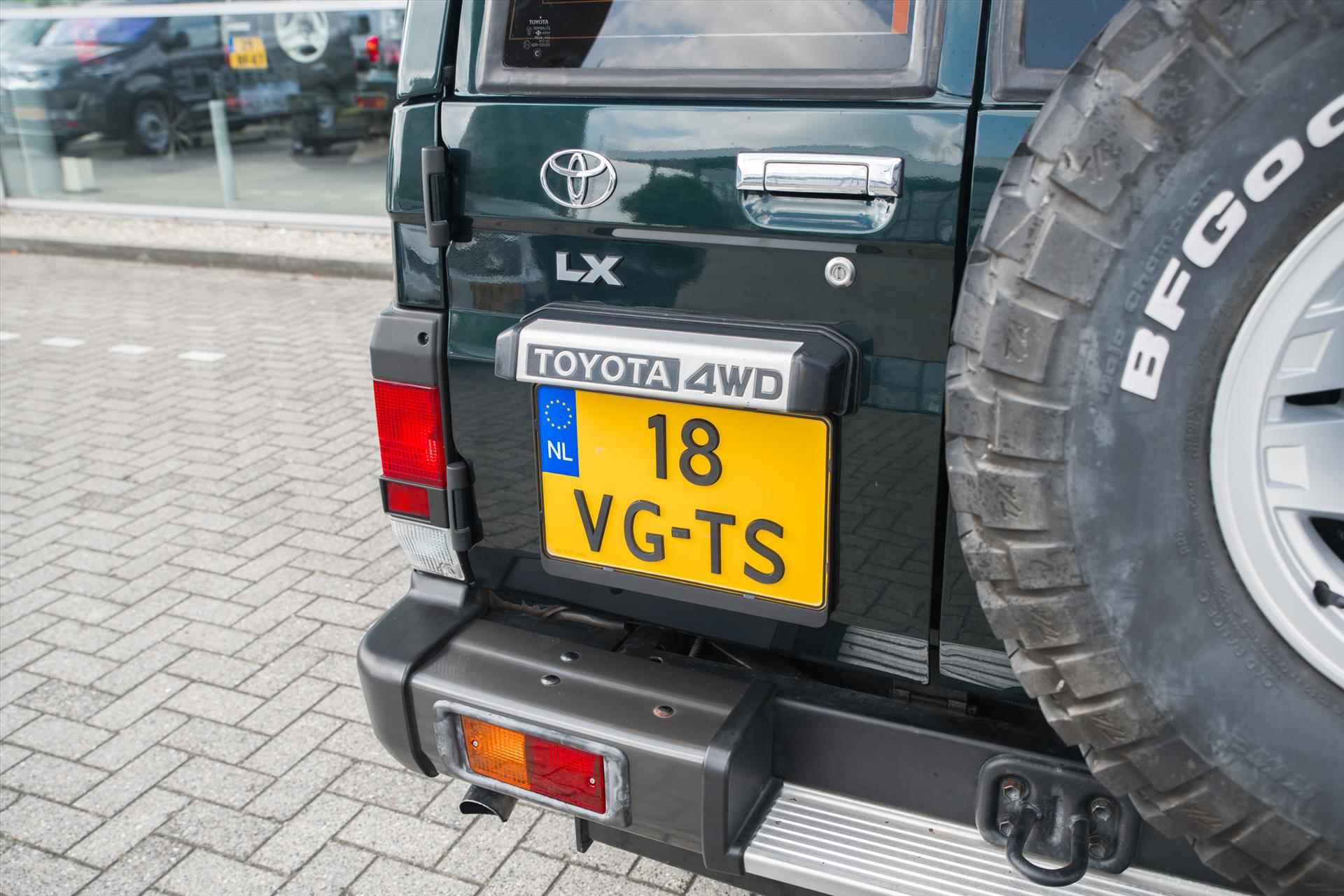 Toyota Landcruiser 70 4.2 Diesel FRP VX Van | Gerestaureerd - 10/34