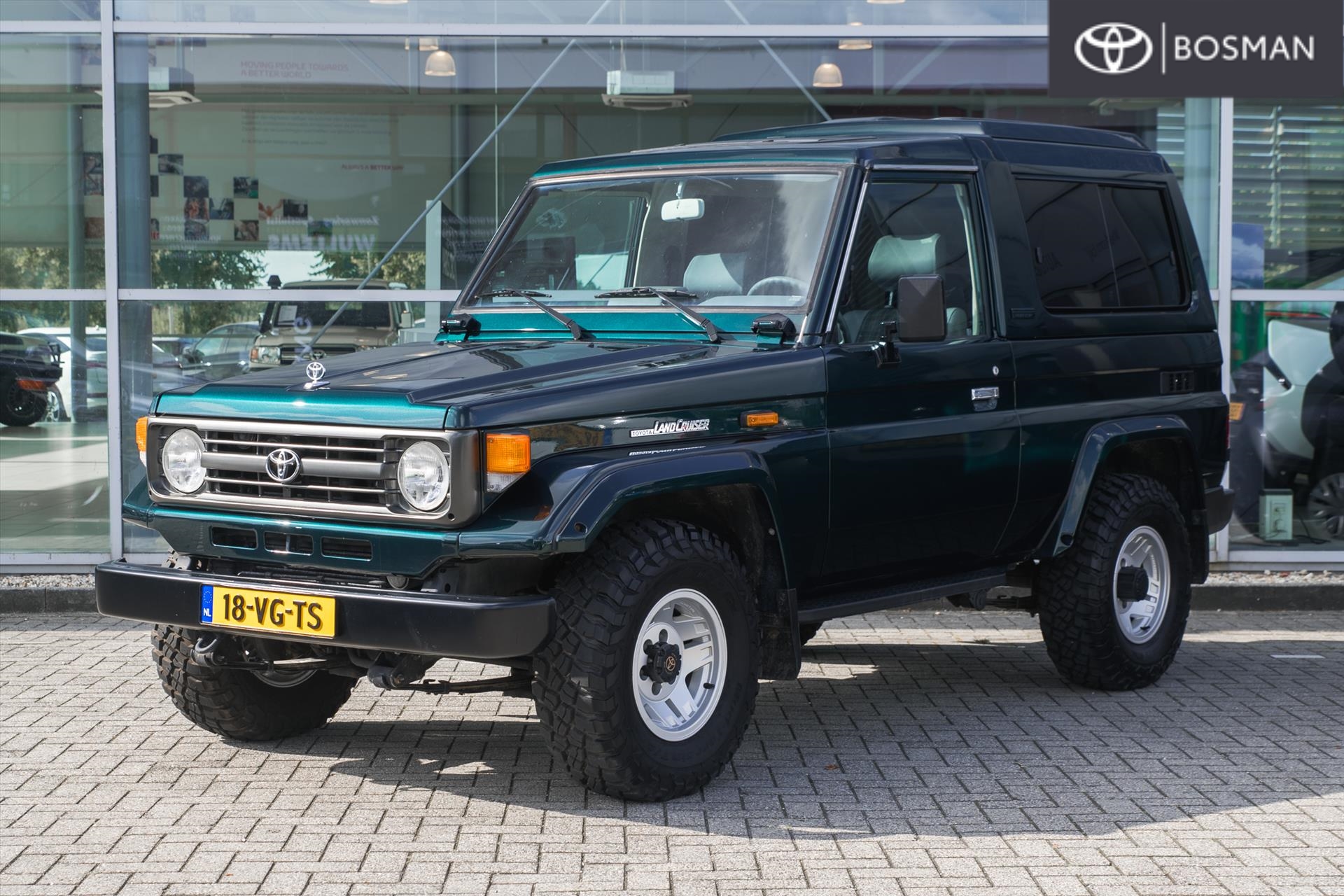 Toyota Landcruiser 70 4.2 Diesel FRP VX Van | Gerestaureerd