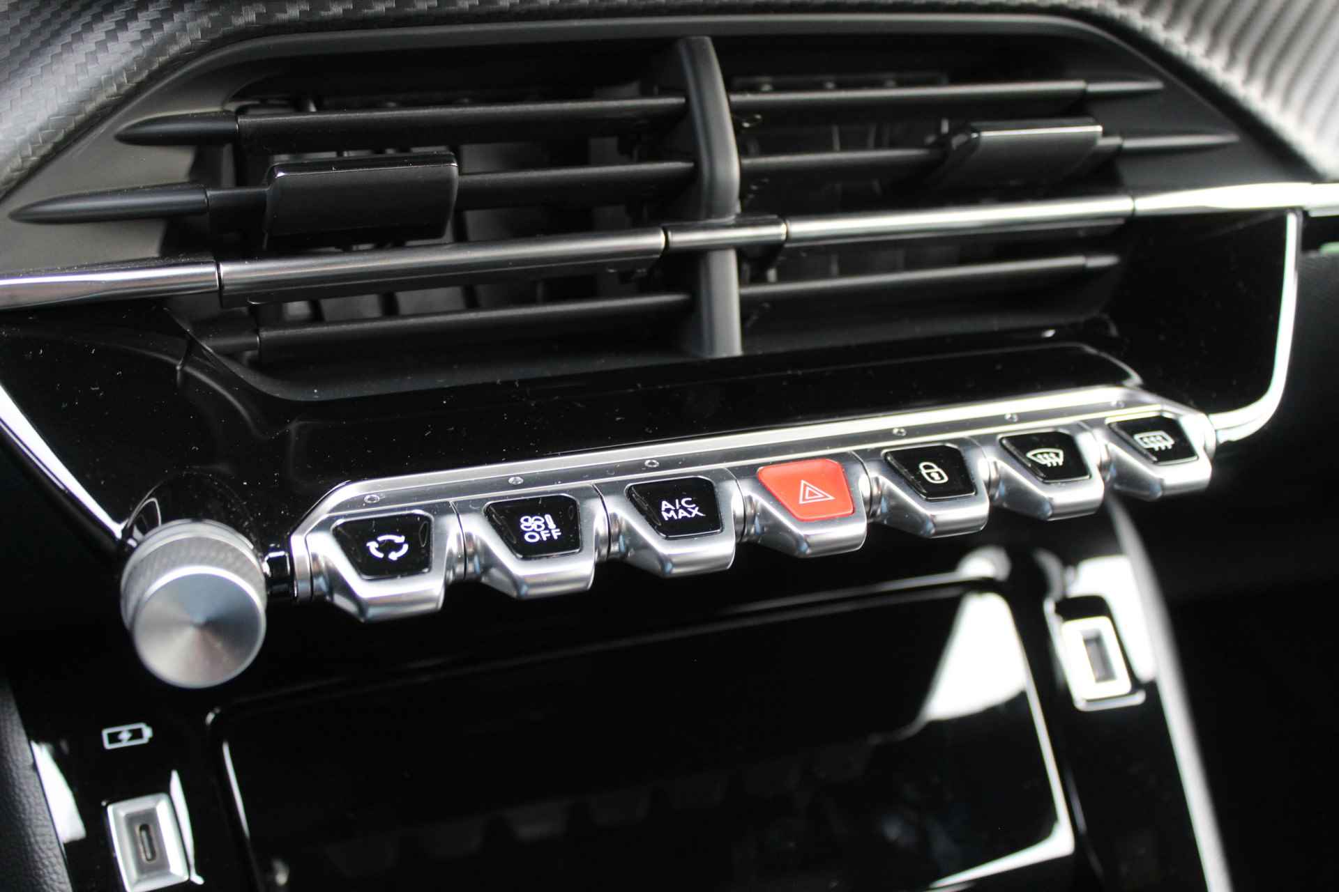 Peugeot 208 1.2 PureTech GT 100PK |CAMERA|CRUISE-CONTROL|NAVI| - 9/33