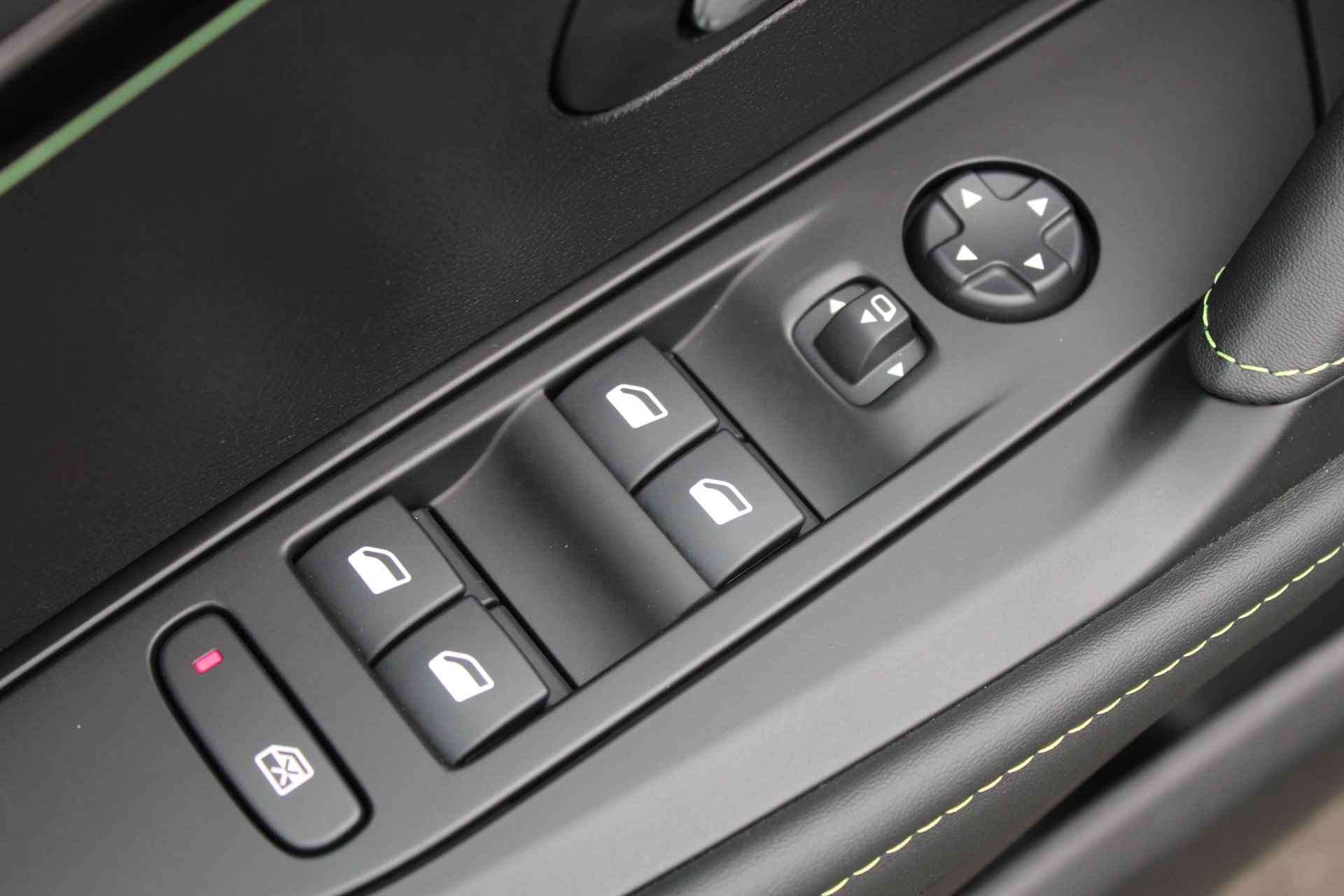 Peugeot 208 1.2 PureTech GT 100PK |CAMERA|CRUISE-CONTROL|NAVI| - 17/33