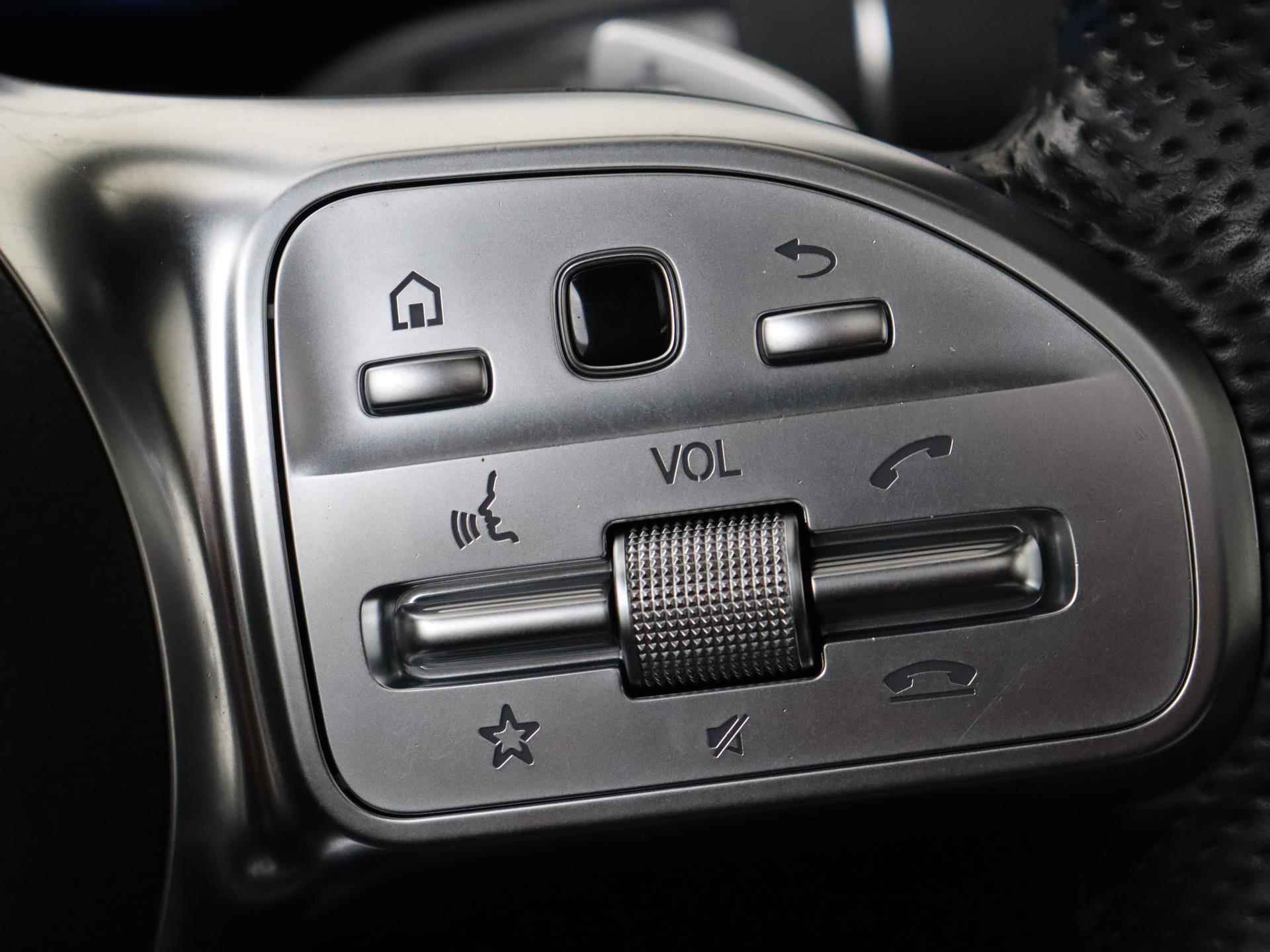 Mercedes-Benz EQC 400 4MATIC Business Solution AMG 80 kWh /AMG /Schuifdak / Memory stoelen/ Elek Trekhaak/ 360 Camera/ Head up display - 15/38