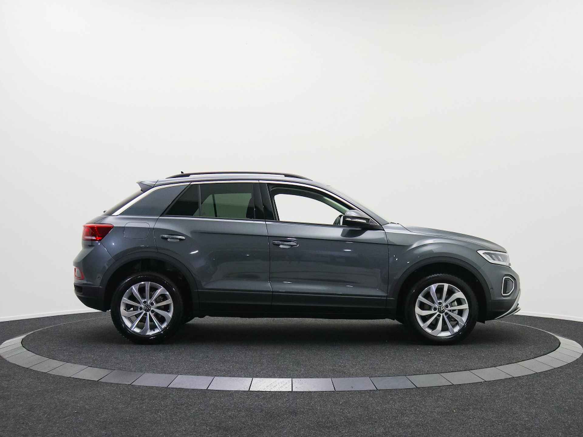 Volkswagen T-Roc 1.5 TSI Life | DSG Automaat | Navigatie | Camera | Stoelverwarmi - 6/46