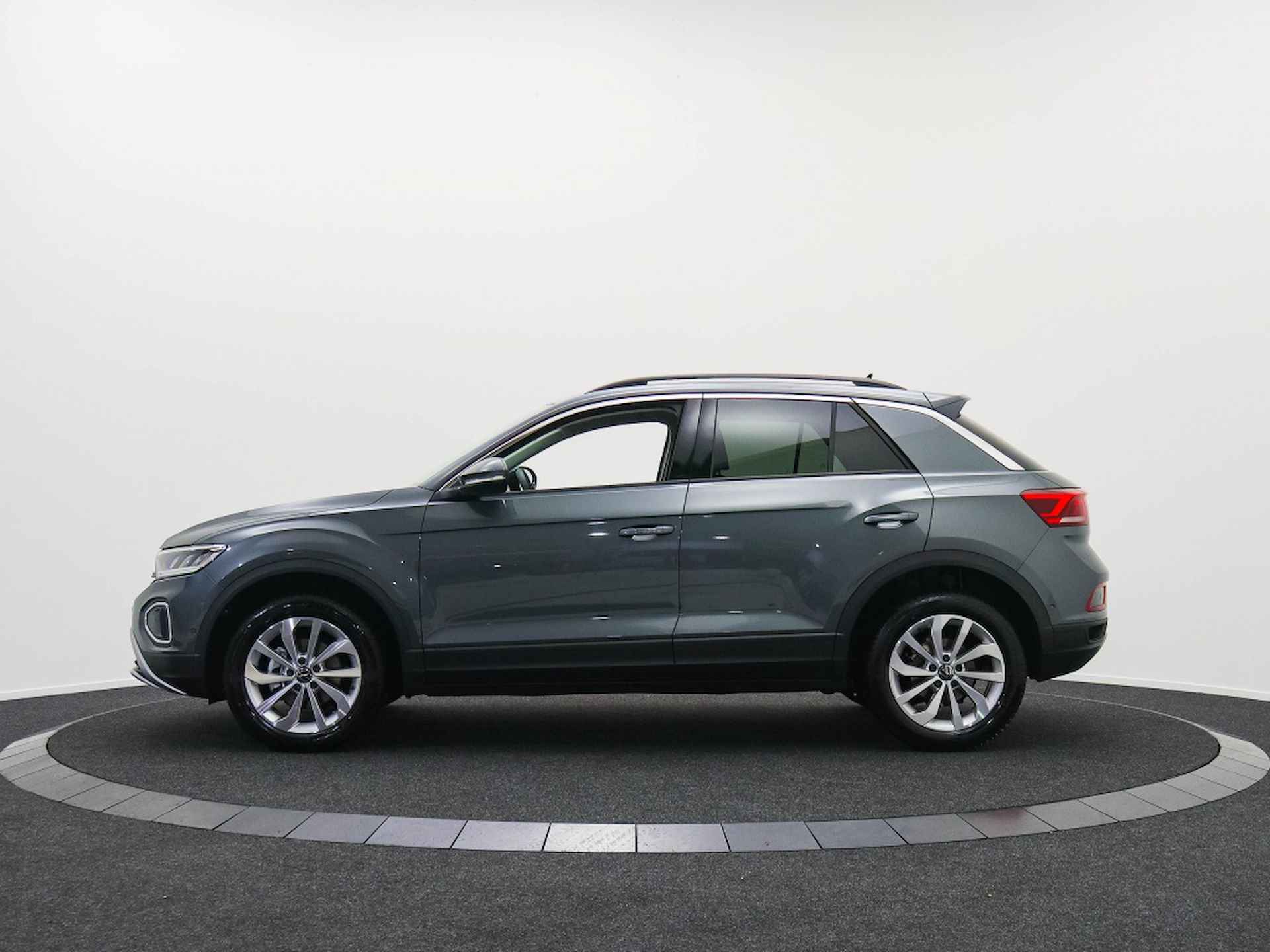 Volkswagen T-Roc 1.5 TSI Life | DSG Automaat | Navigatie | Camera | Stoelverwarmi - 10/46