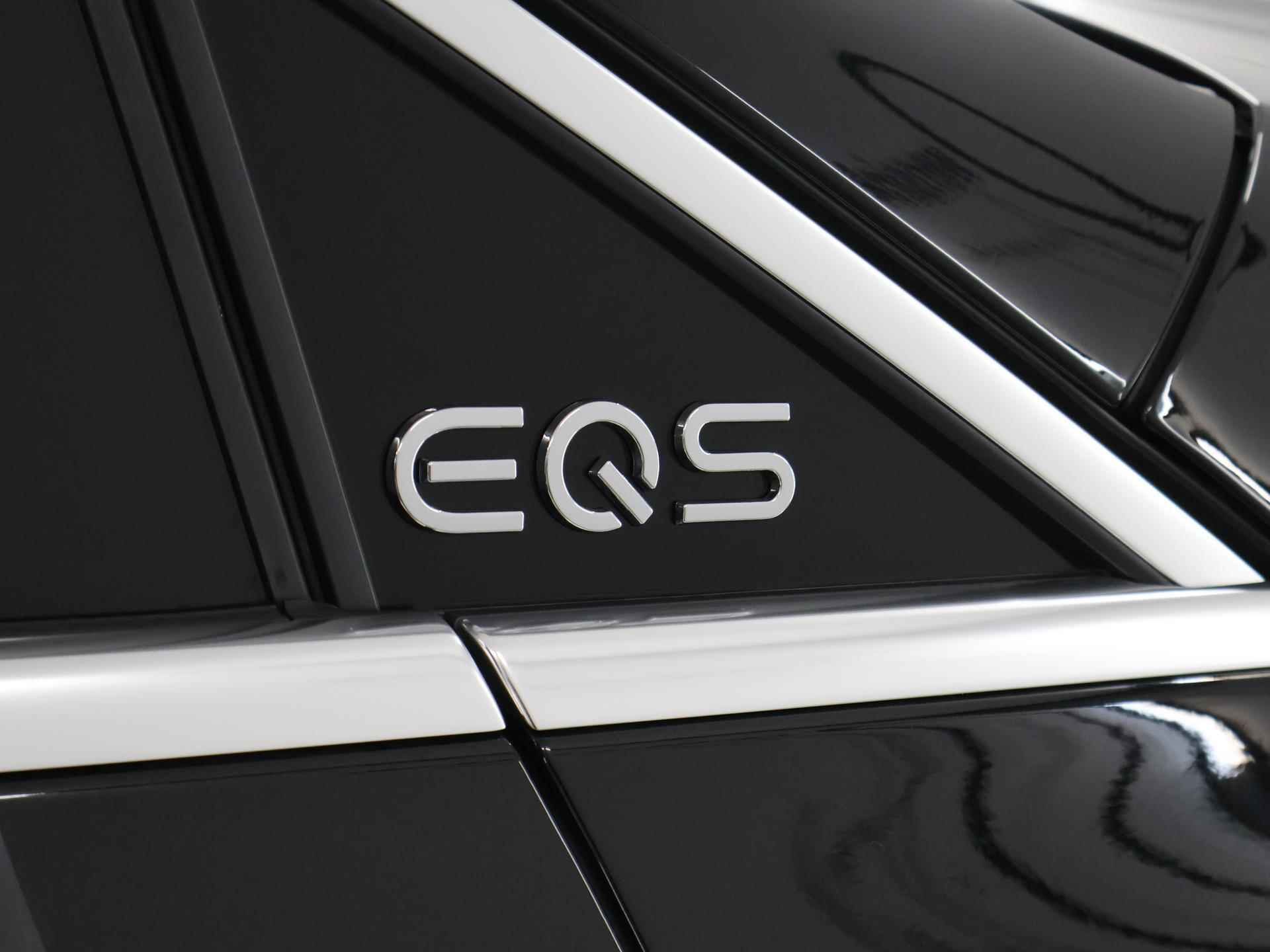 Mercedes-Benz EQS SUV 450 4MATIC AMG Line 7 persoons | Rij-assistentie | Panorama-schuifdak | Luchtvering | Digital Light | Trekhaak | Head-up | 360 Camera | Burmester 3D | Sfeerverlichting | - 50/54
