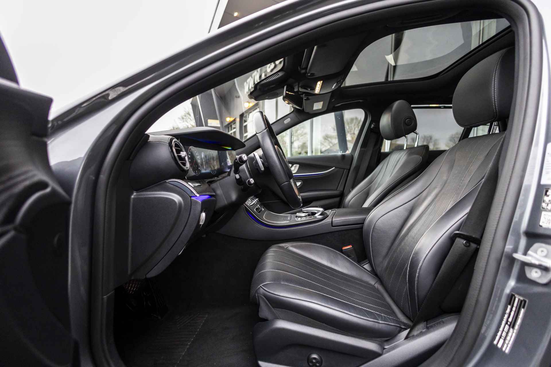 Mercedes-Benz E-Klasse Estate 350 d 4Matic Premium Plus AMG | V6 | E-Trekhaak | Burmester | Pano | NL Auto | 20" | HUD | ACC | Stoelventilatie | - 10/53