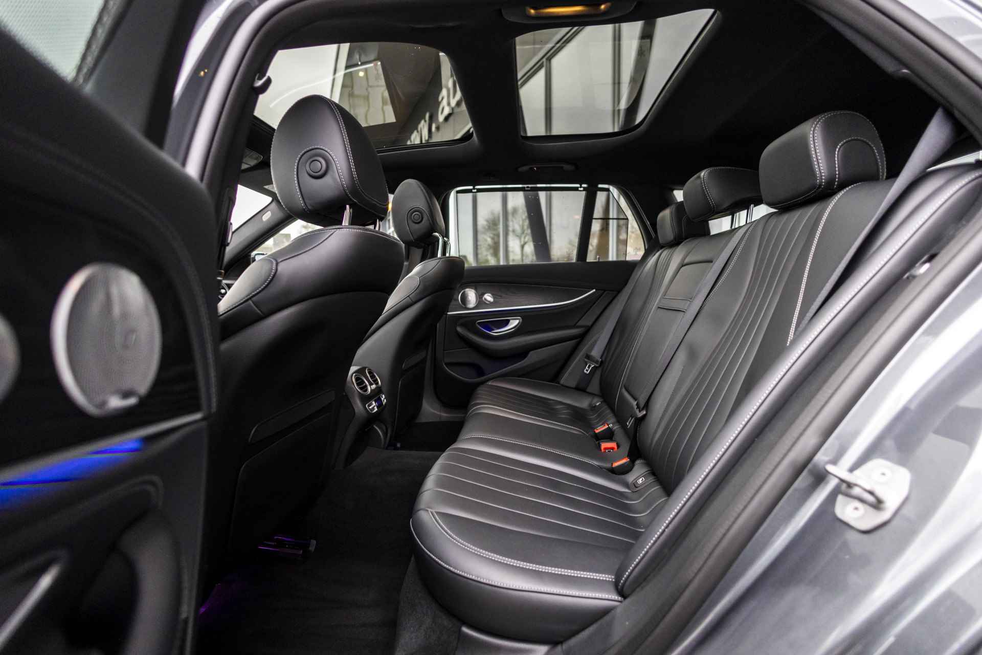 Mercedes-Benz E-Klasse Estate 350 d 4Matic Premium Plus AMG | V6 | E-Trekhaak | Burmester | Pano | NL Auto | 20" | HUD | ACC | Stoelventilatie | - 11/53
