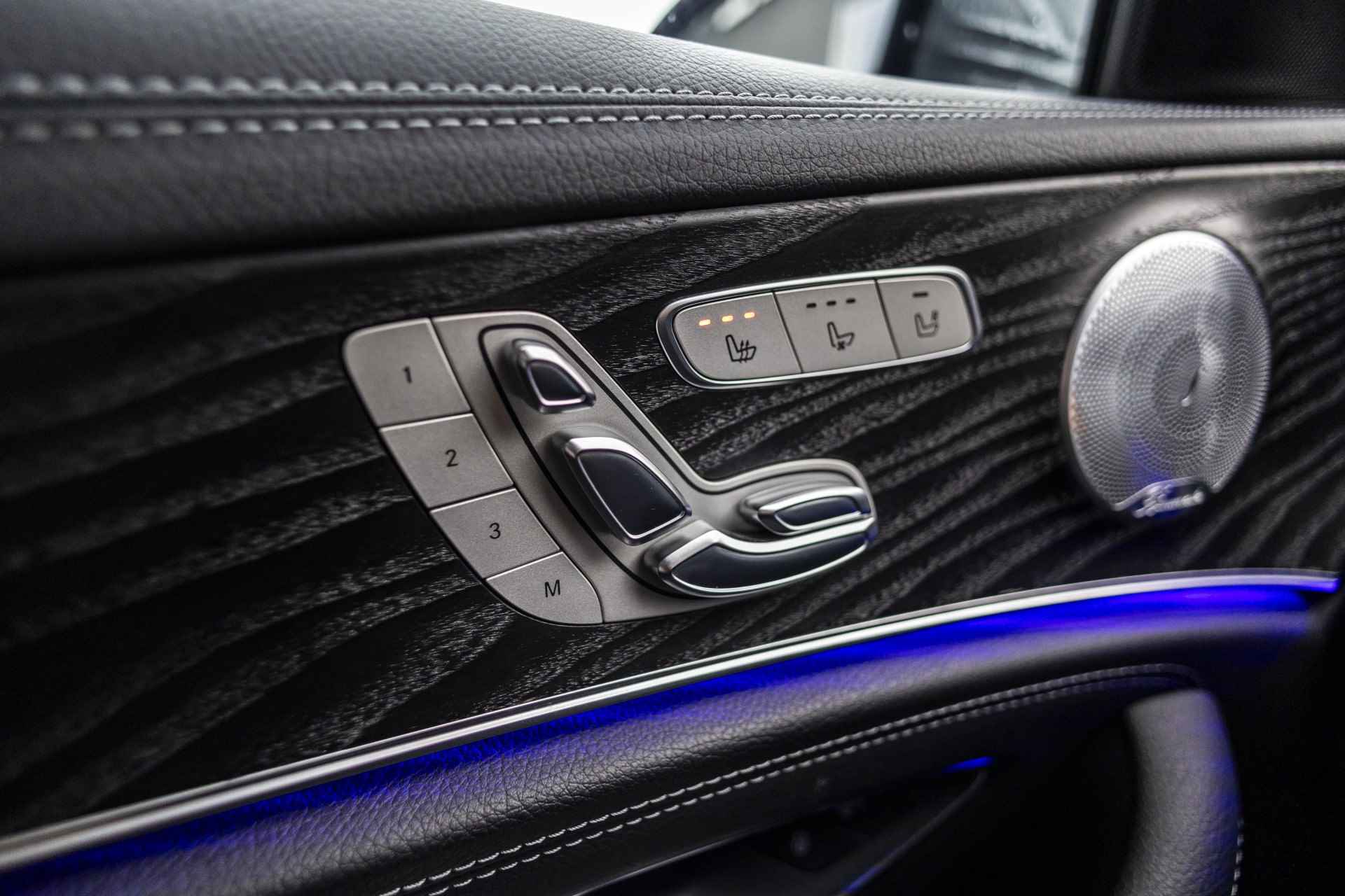 Mercedes-Benz E-Klasse Estate 350 d 4Matic Premium Plus AMG | E-Trekhaak | Burmester | Pano | NL Auto | 20" | HUD | ACC | Ambient | Stoelventilatie | - 24/53