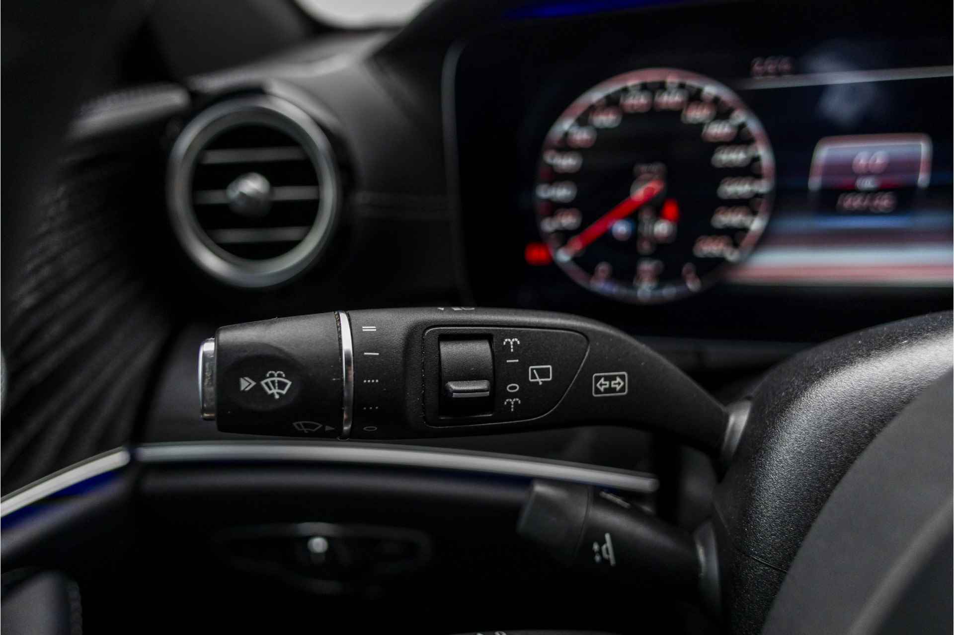 Mercedes-Benz E-Klasse Estate 350 d 4Matic Premium Plus AMG | E-Trekhaak | Burmester | Pano | NL Auto | 20" | HUD | ACC | Ambient | Stoelventilatie | - 46/53