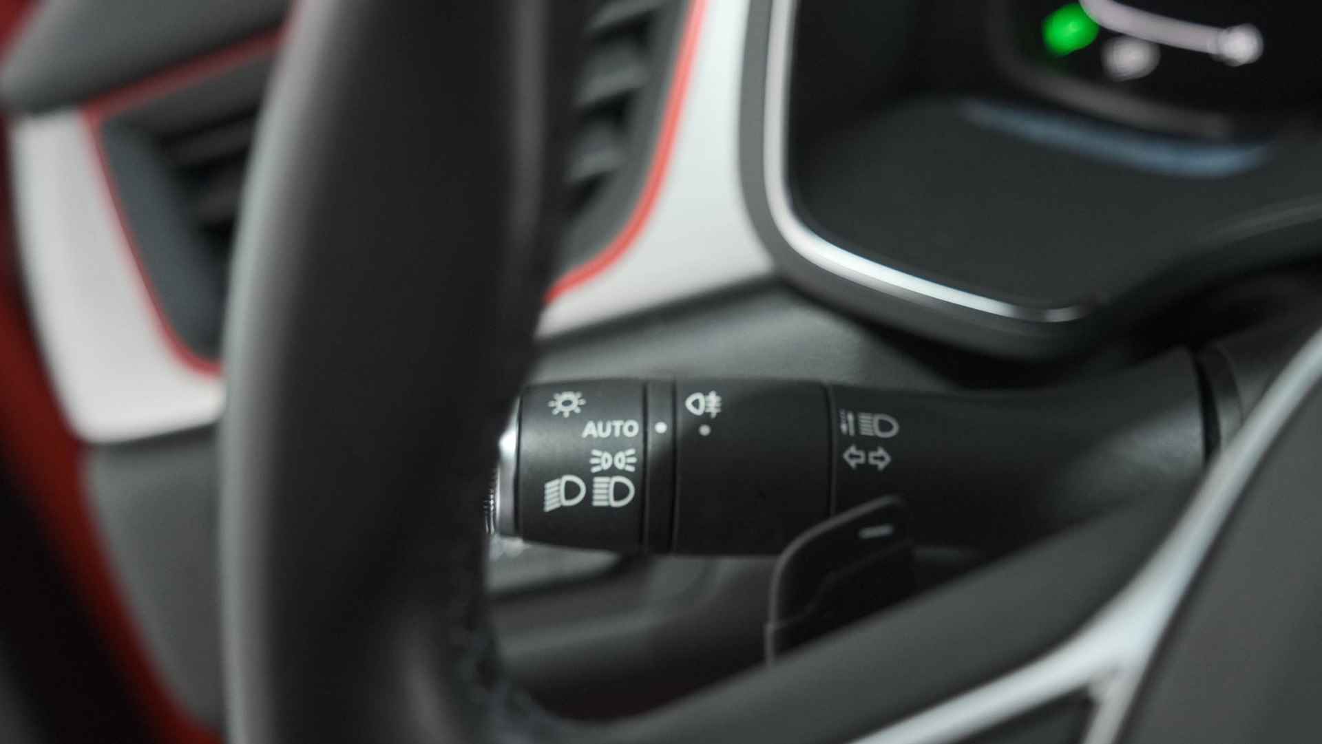 Renault Captur TCe 130 EDC  Intens | Camera | Adaptieve Cruise Control | Dodehoekdetectie - 32/81