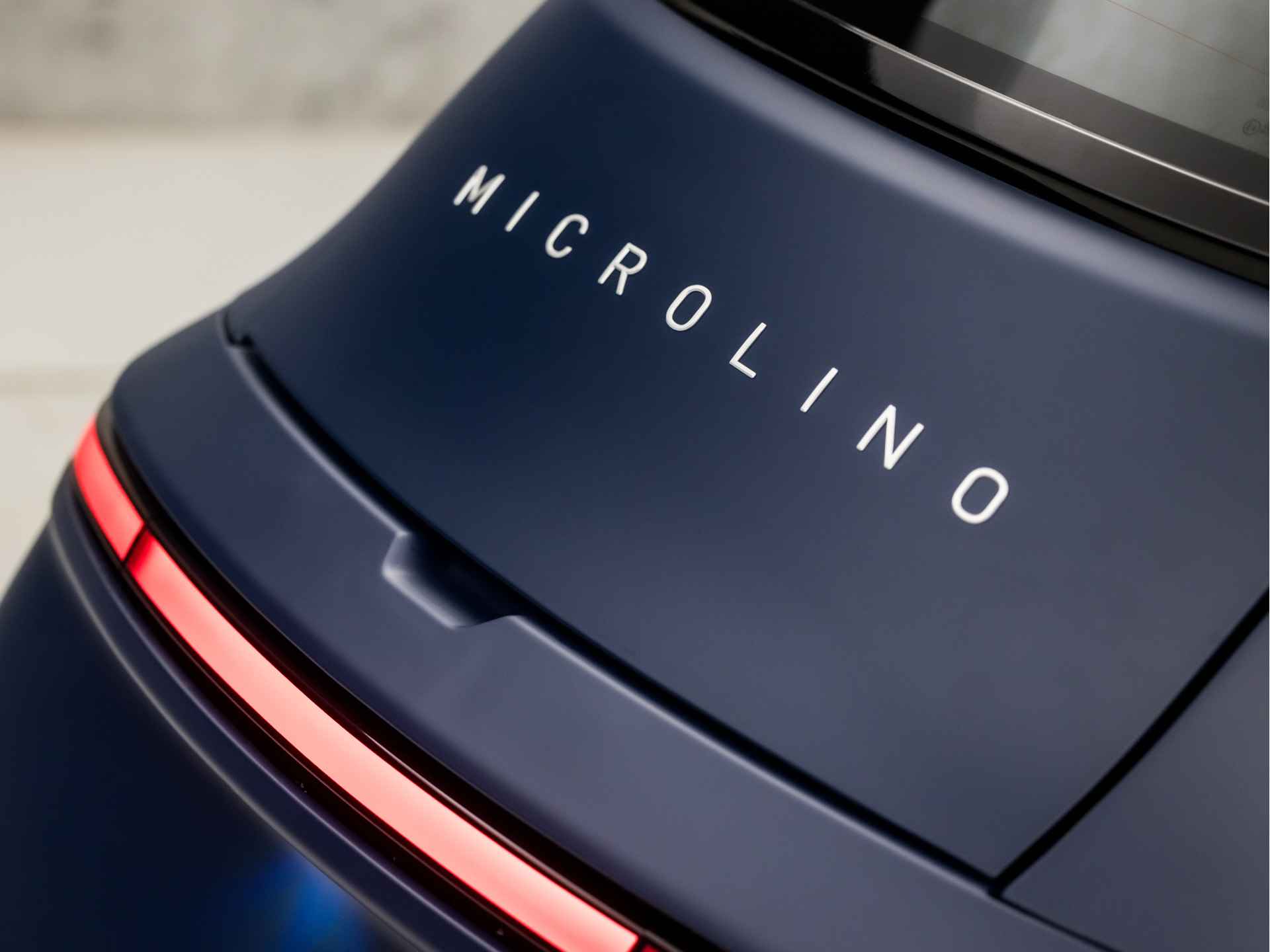 Microlino L7 Competizione 15 kWh (LEASE 300,- P/M, GROOT ACCUPAKKET, 230KM ACTIERADIUS, NIEUW, DIRECT LEVERBAAR, PREMIUM INTERIEUR, ALCANTARA, LEDER, VERSIE 2, BARCELONA MATT BLUE, 90 KM/H, NIEUW) - 21/33