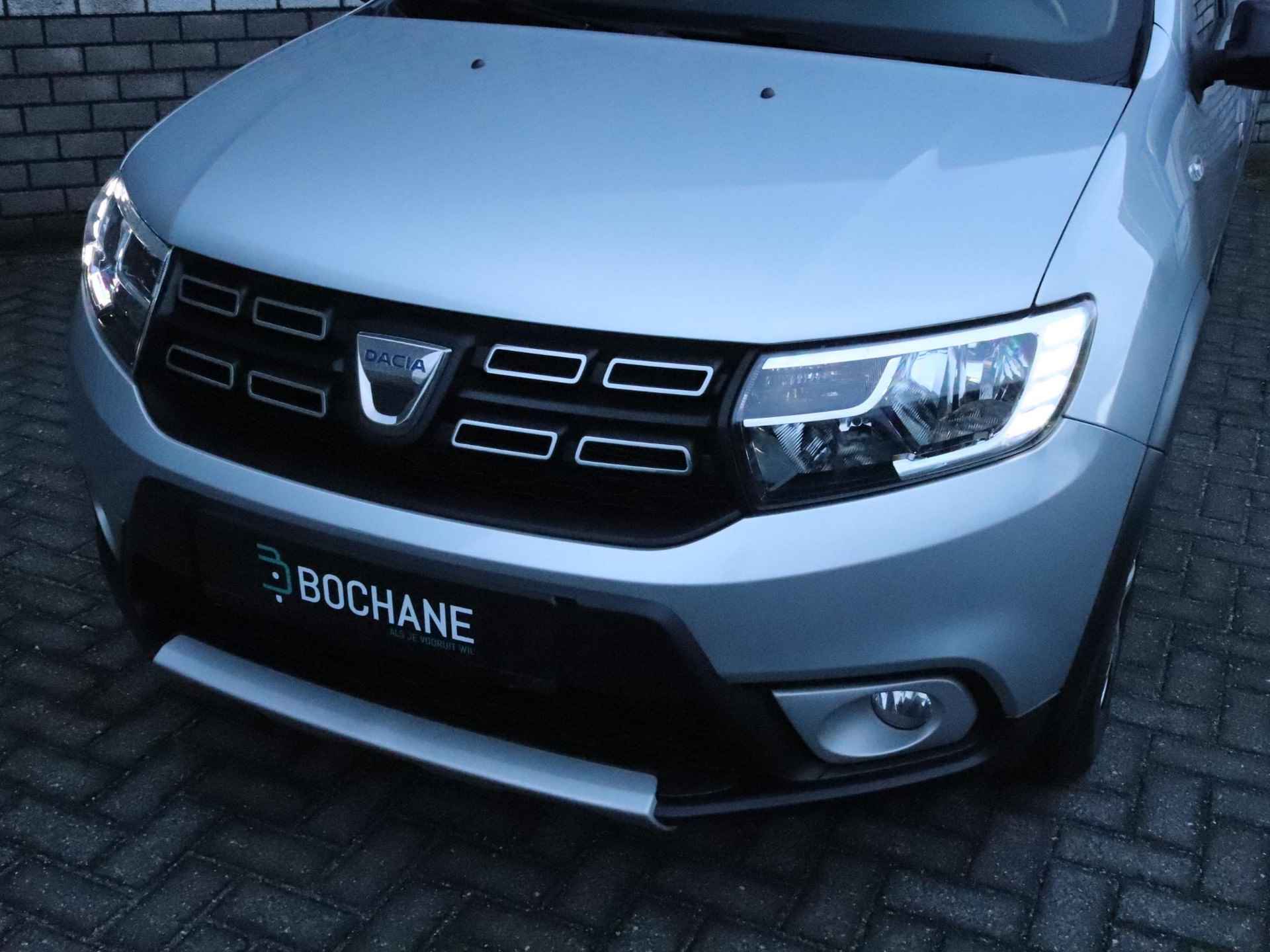 Dacia Sandero Stepway 1.0 TCe 100 Bi-Fuel SL 15th Anniversary | LPG | Trekhaak - 25/34