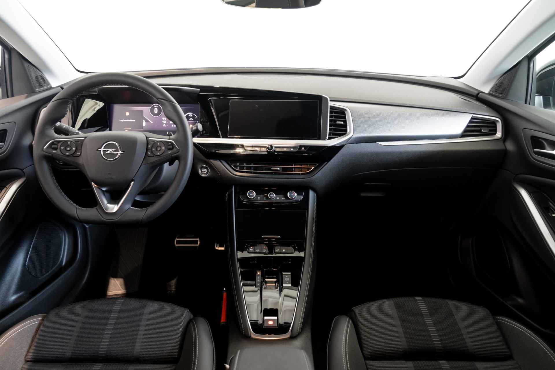 Opel Grandland 1.6 Turbo Hybrid Level 3 | Design Pack | Zwart dak | Interieur pakket | LED | Groot Navi | 18 inch Bi Color | - 38/41