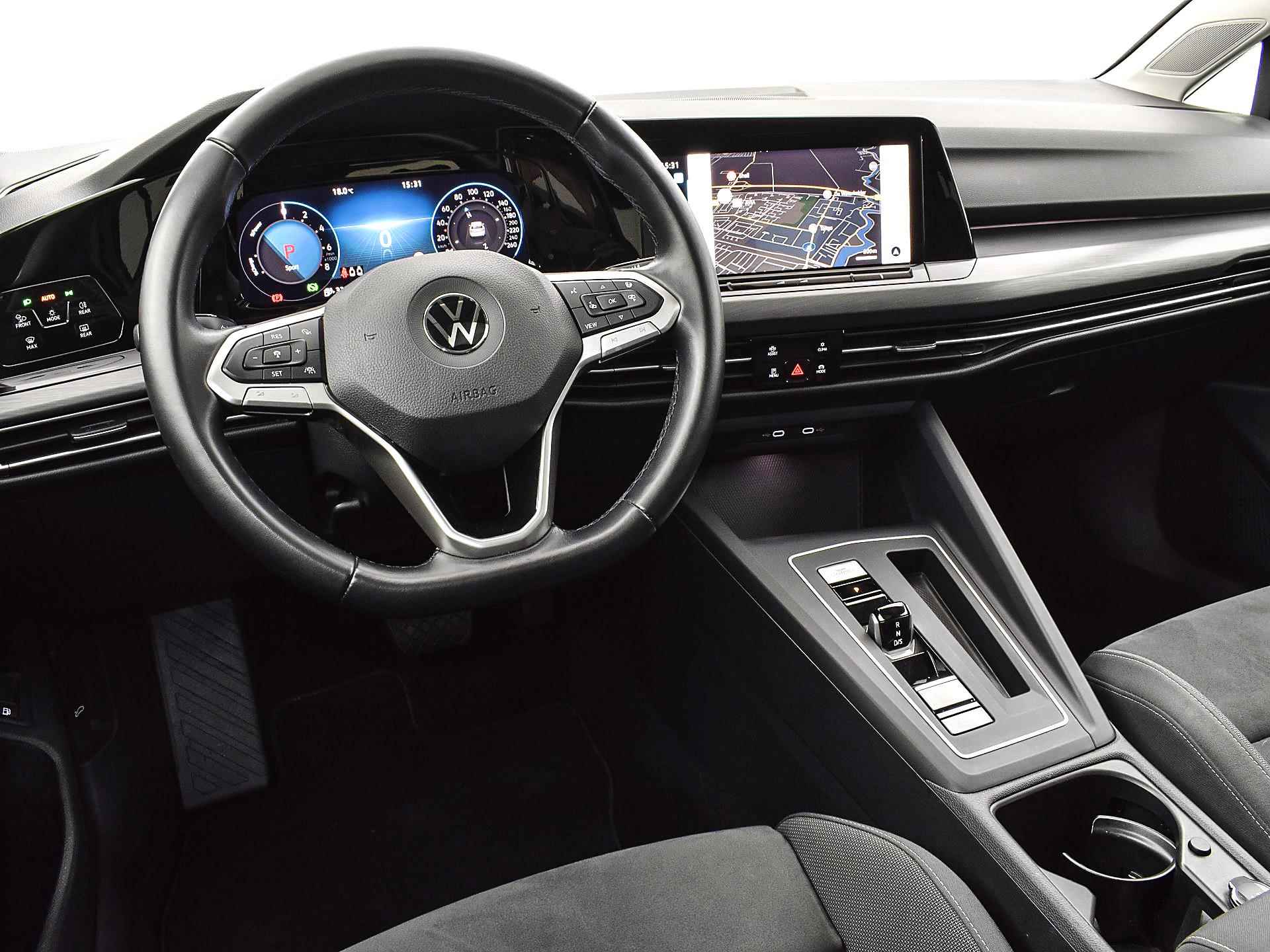 Volkswagen Golf 1.4 204pk DSG eHybrid Style | ACC | Panoramadak | P-Sensoren | Camera | Navi | App-Connect | DAB | Virtual Cockpit | 12 Maanden BOVAG-Garantie - 18/36