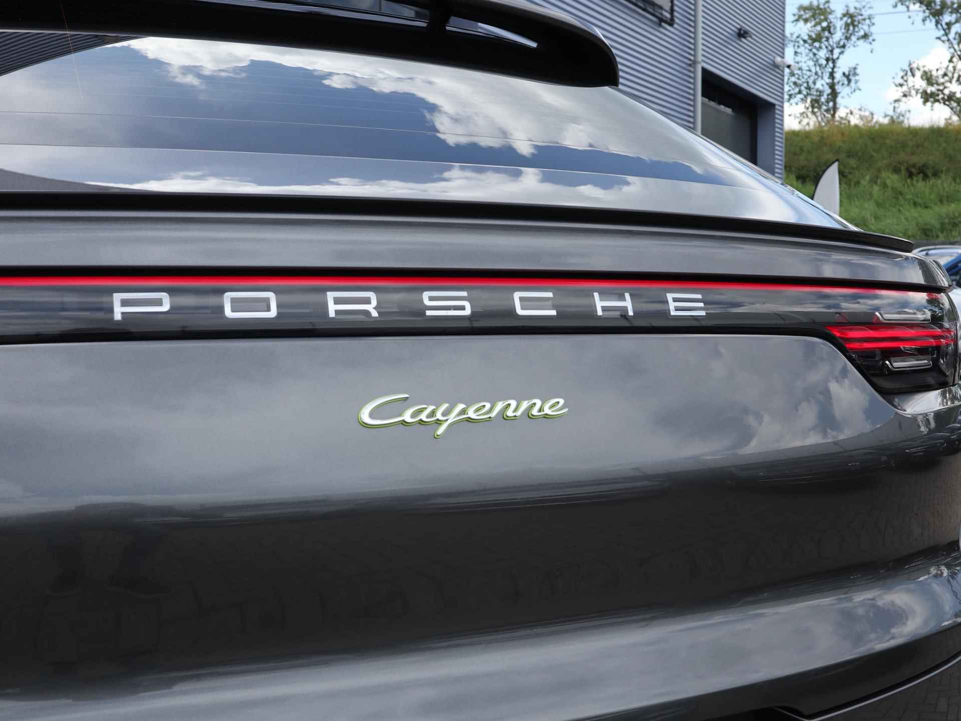 Porsche Cayenne Coupé 3.0 E-Hybrid Bose, Luchtvering, 22 Inch - 34/43