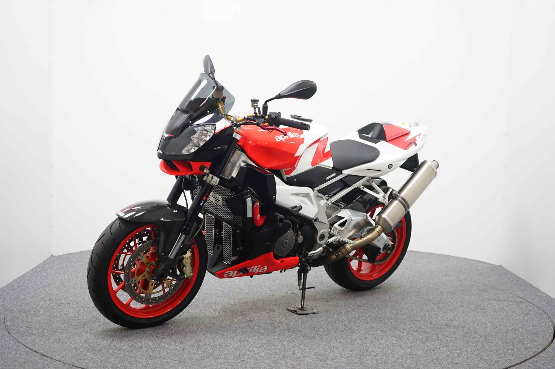 Aprilia TUONO - 4/20