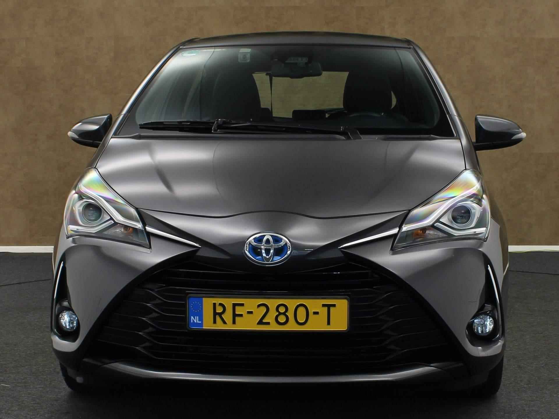 Toyota Yaris 1.5 Hybrid Executive - ORIGINEEL NEDERLANDSE AUTO - VASTE TREKHAAK - LPG ( UNIEK )  INSTALLATIE - CLIMATE CONTROL - HALF LEDEREN BEKLEDING - NAVIGATIESYSTEEM - EXTRA GROOT TOUCHSCREEN MULTIMEDIASYSTEEM - 15 INCH LICHT METALEN VELGEN - - 7/49