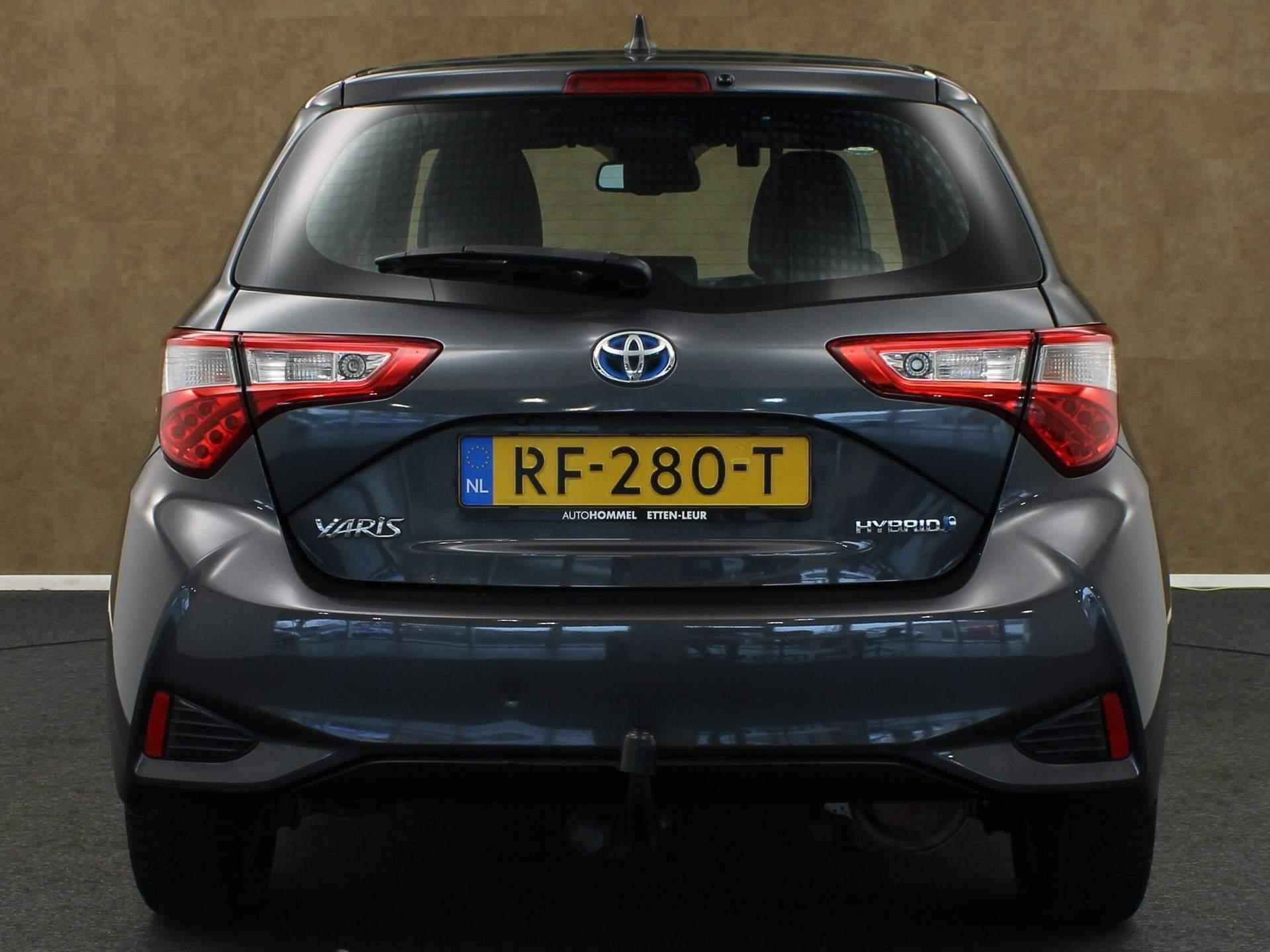 Toyota Yaris 1.5 Hybrid Executive - ORIGINEEL NEDERLANDSE AUTO - VASTE TREKHAAK - LPG ( UNIEK )  INSTALLATIE - CLIMATE CONTROL - HALF LEDEREN BEKLEDING - NAVIGATIESYSTEEM - EXTRA GROOT TOUCHSCREEN MULTIMEDIASYSTEEM - 15 INCH LICHT METALEN VELGEN - - 13/49