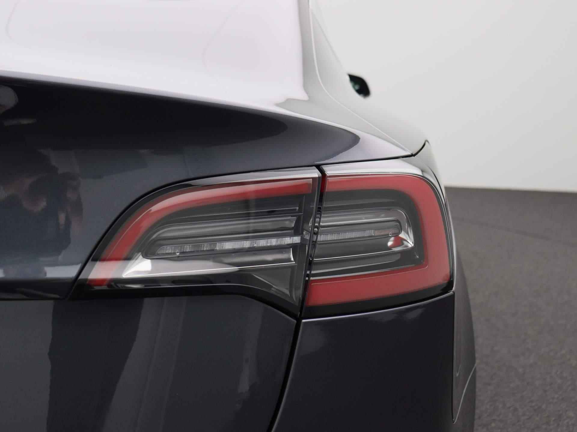 Tesla Model 3 Standard RWD Plus 60 kWh | Leder | Navigatie | Licht Metalen Velgen| Camera | Led-koplampen| - 28/33