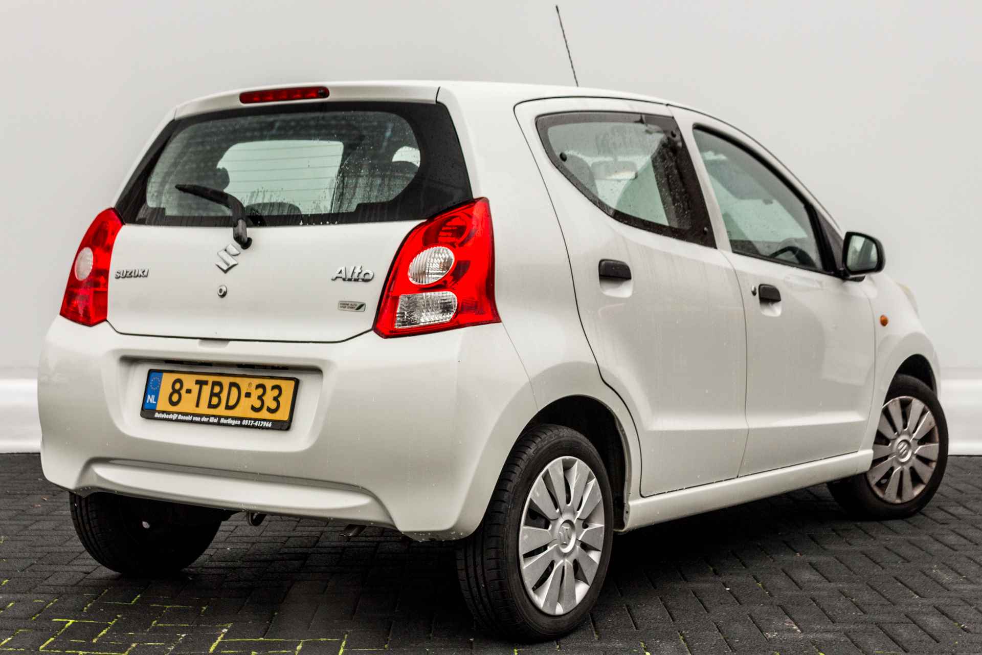 Suzuki Alto 1.0 Comfort EASSS RIJKLAAR INCL:GARANTIE Airco | 5 Deurs | Audio MP 3 | Wit Metallic. - 2/6