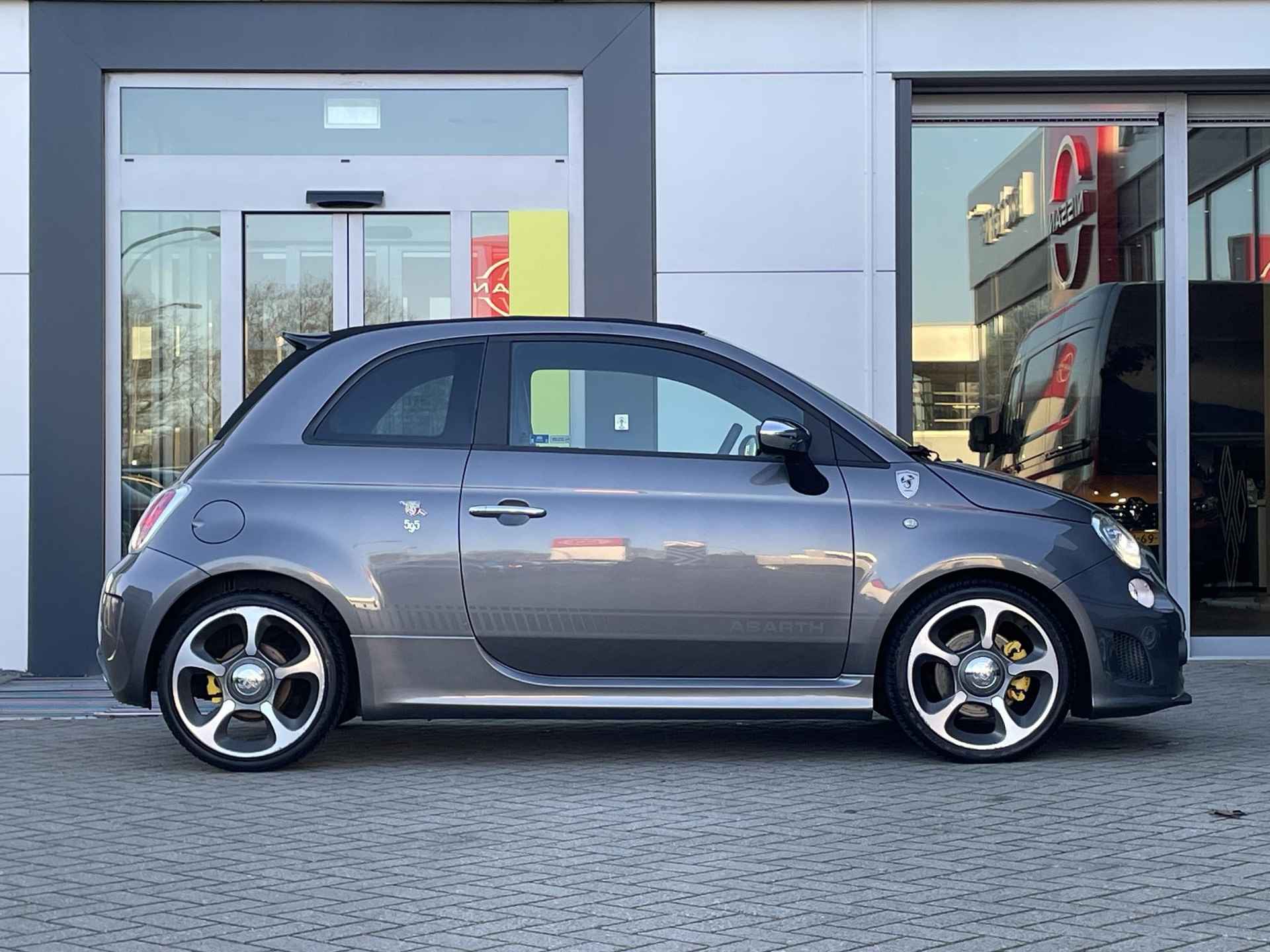 Fiat 500C 1.4 T-Jet Abarth 595 Competizione | Cabrio | Automaat | 160PK | Sabelt Stoelen | - 11/43