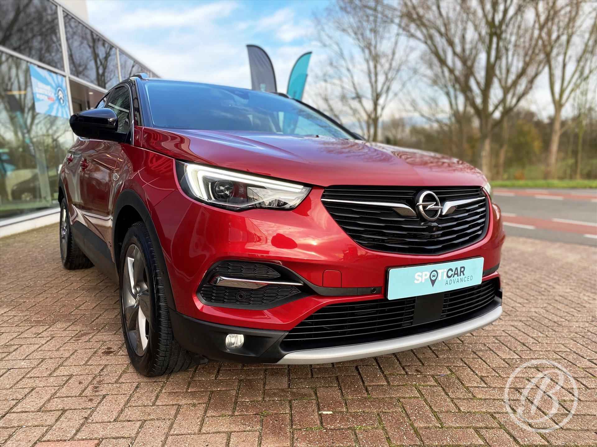 OPEL Grandland X 1.6 Turbo Hybrid 225pk Aut Ultimate | zwart leder, keyless, elek. achterkep, verw. voorstoelen, dab, navi, dodehoekdetectie, two tone kleuren, 18 inch - 38/69