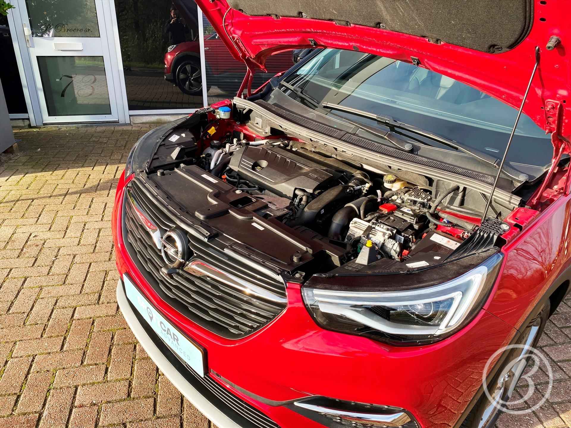 OPEL Grandland X 1.6 Turbo Hybrid 225pk Aut Ultimate | zwart leder, keyless, elek. achterkep, verw. voorstoelen, dab, navi, dodehoekdetectie, two tone kleuren, 18 inch - 53/69