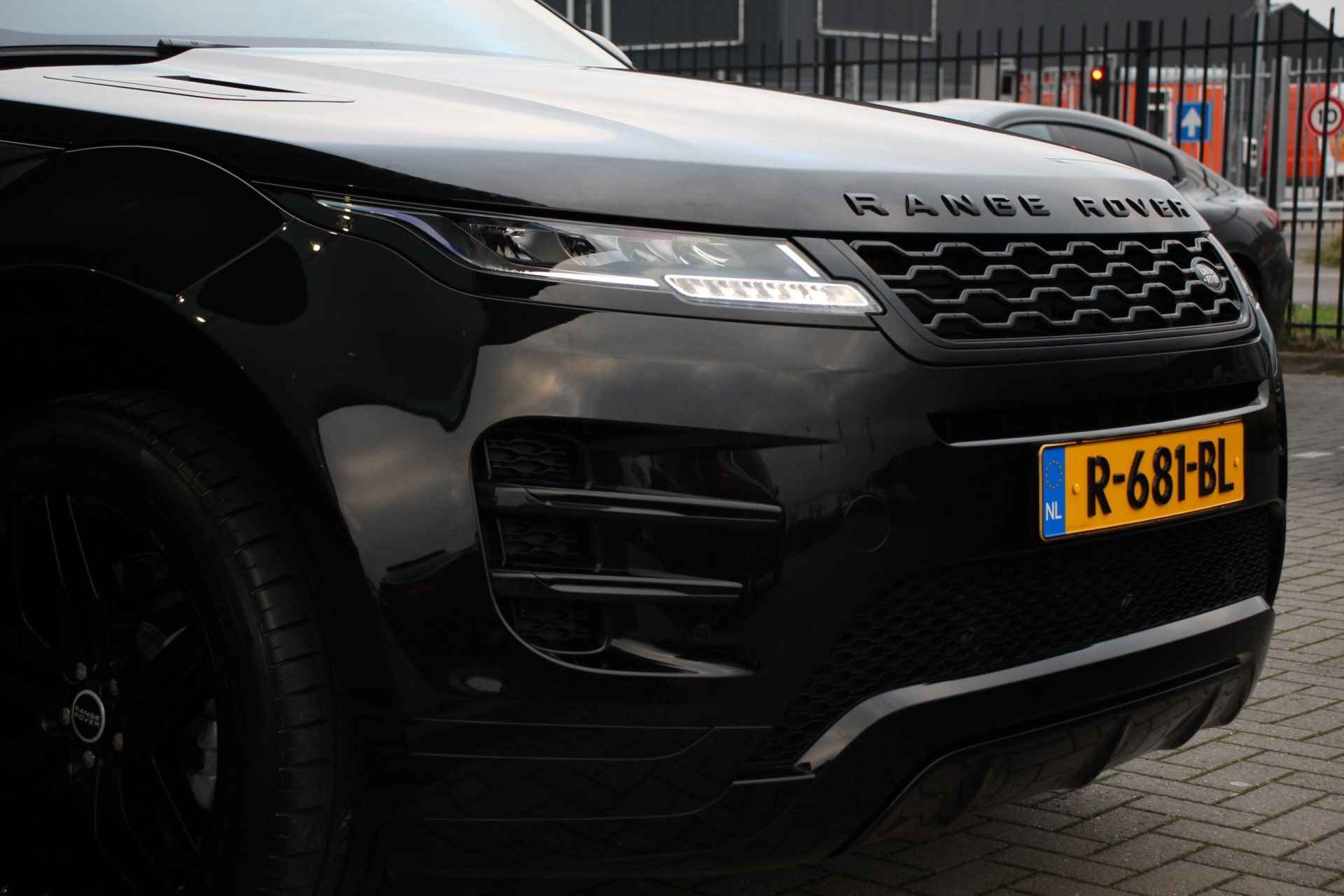 Land Rover Range Rover Evoque 1.5 P300e AWD R-Dynamic SE | Pano. | Leer | Meridian | Virtual | - 11/36