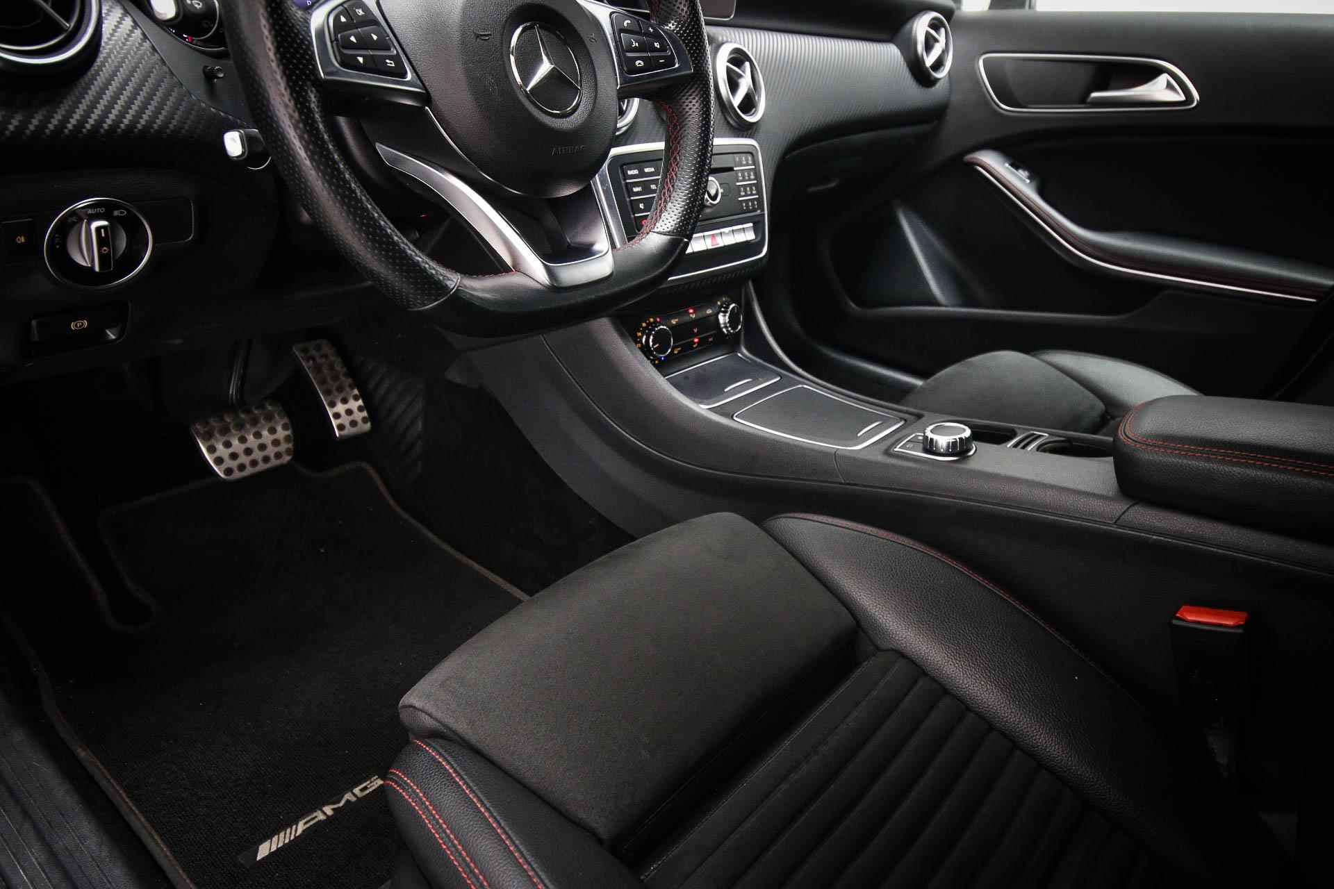 Mercedes-Benz A-klasse 180 Business Solution AMG | LED | AIRCO | CRUISE | NAVI | PDC | CAMERA | 18" - 24/56