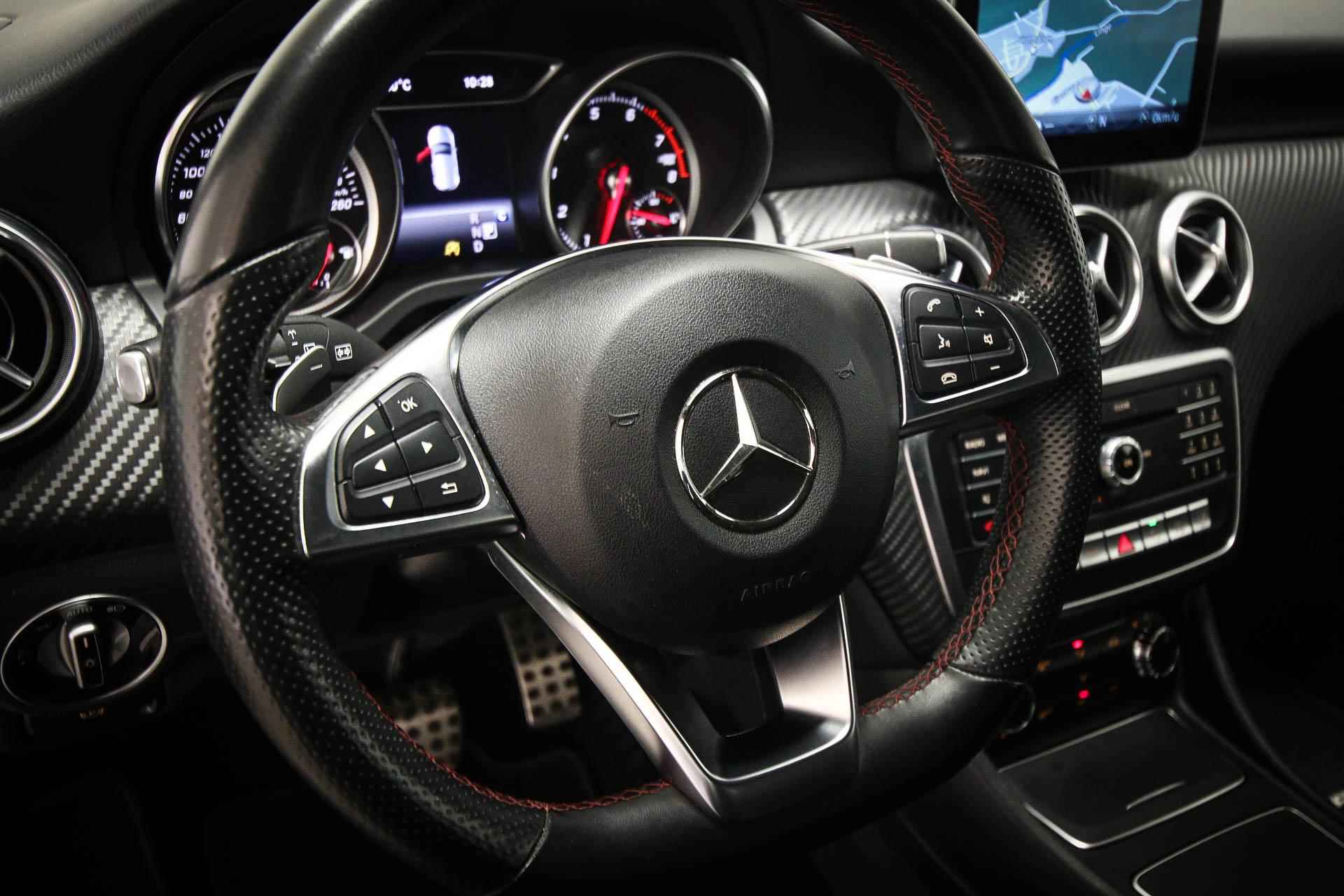 Mercedes-Benz A-klasse 180 Business Solution AMG | LED | AIRCO | CRUISE | NAVI | PDC | CAMERA | 18" - 26/56