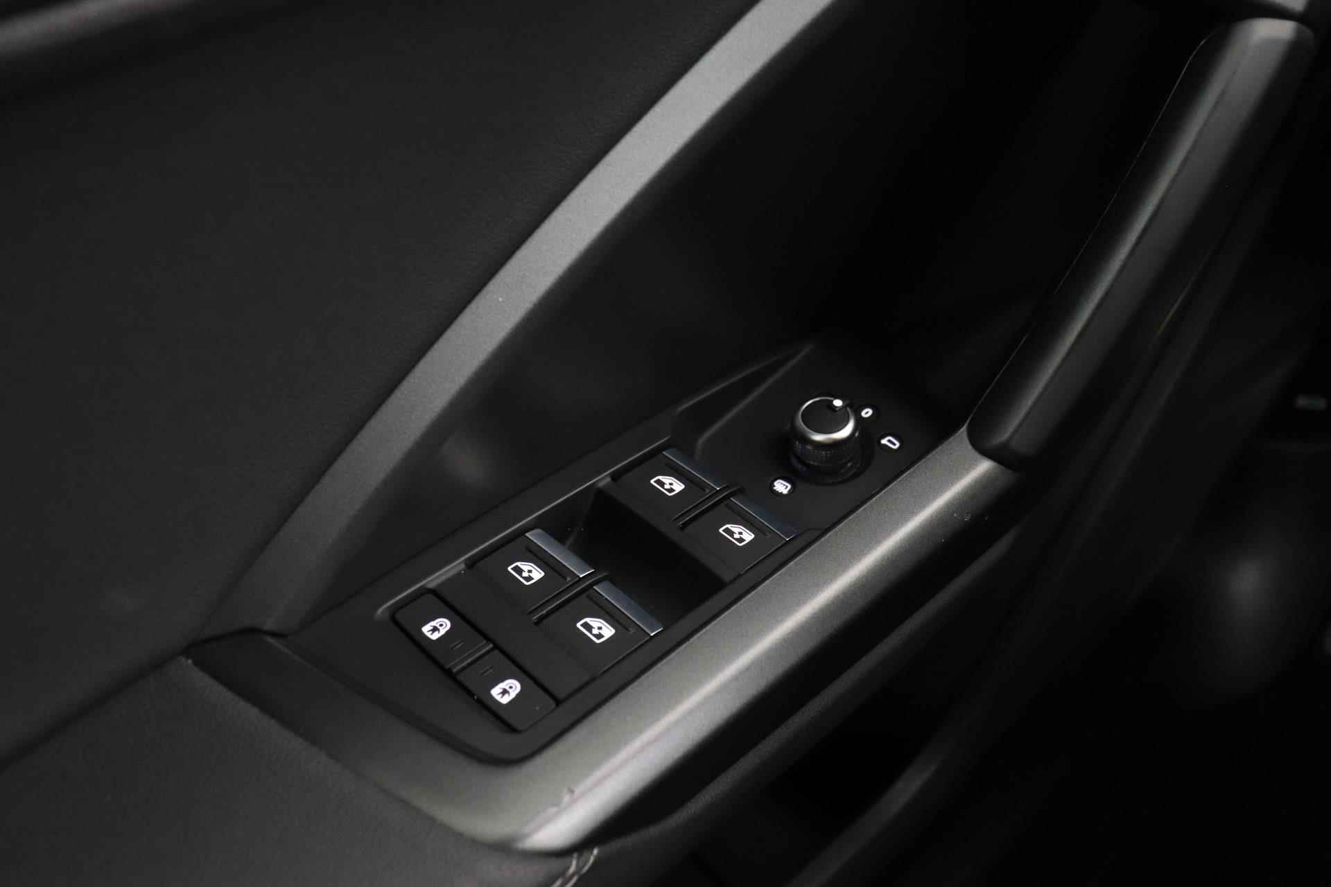 Audi Q3 Sportback 35 TFSI S Edition | S-Line | Org NL | Dealer Ond. | Digital Cockpit | Apple CarPlay | 1e Eig | - 30/42
