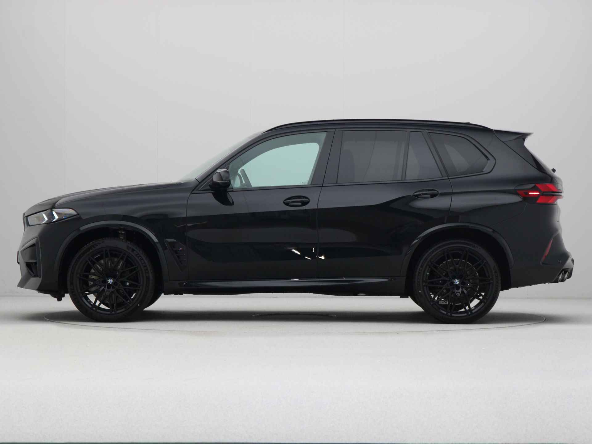 BMW X5 M Competition - 9/31